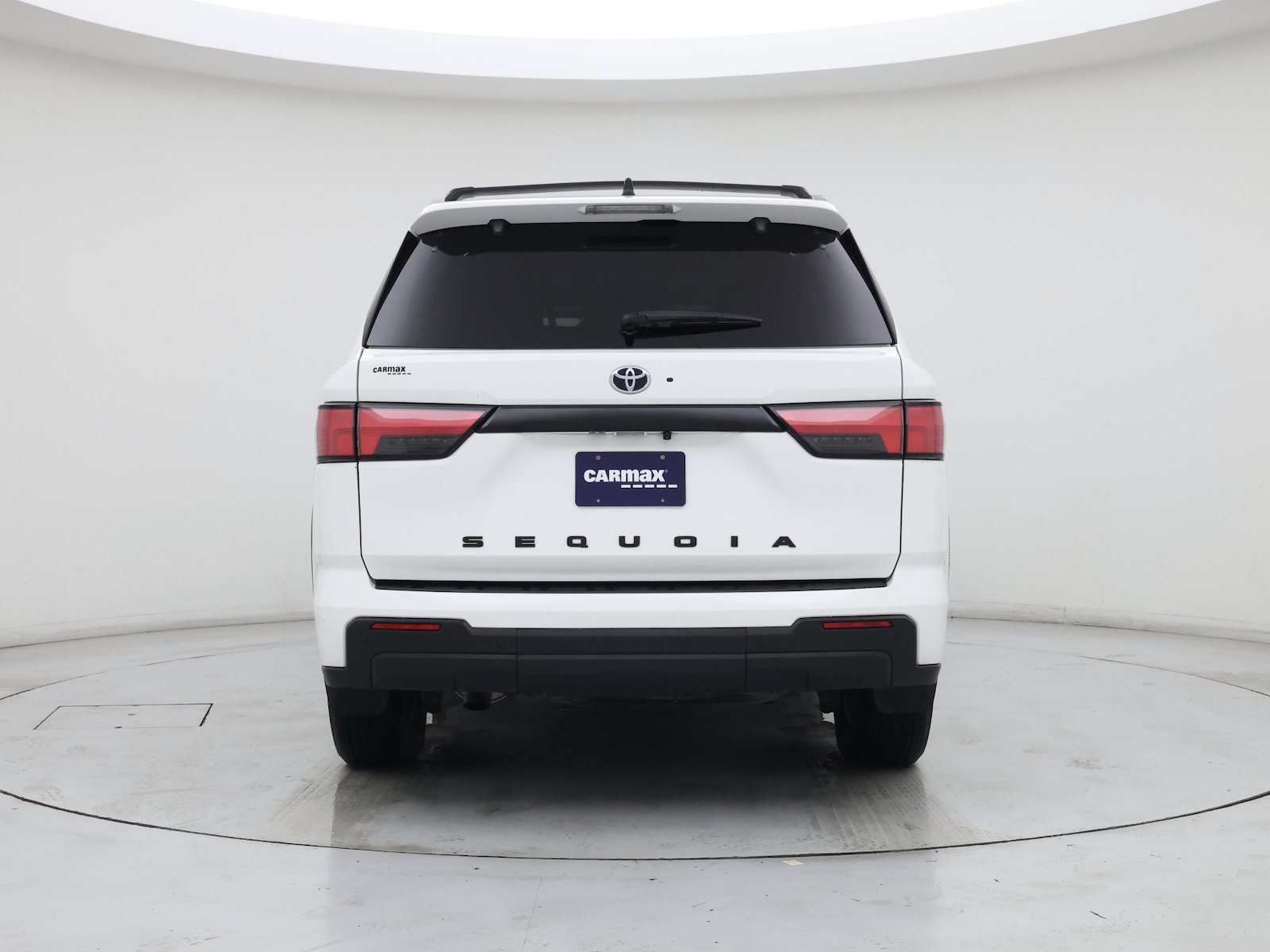 2024 Toyota Sequoia SR5 - Photo 7