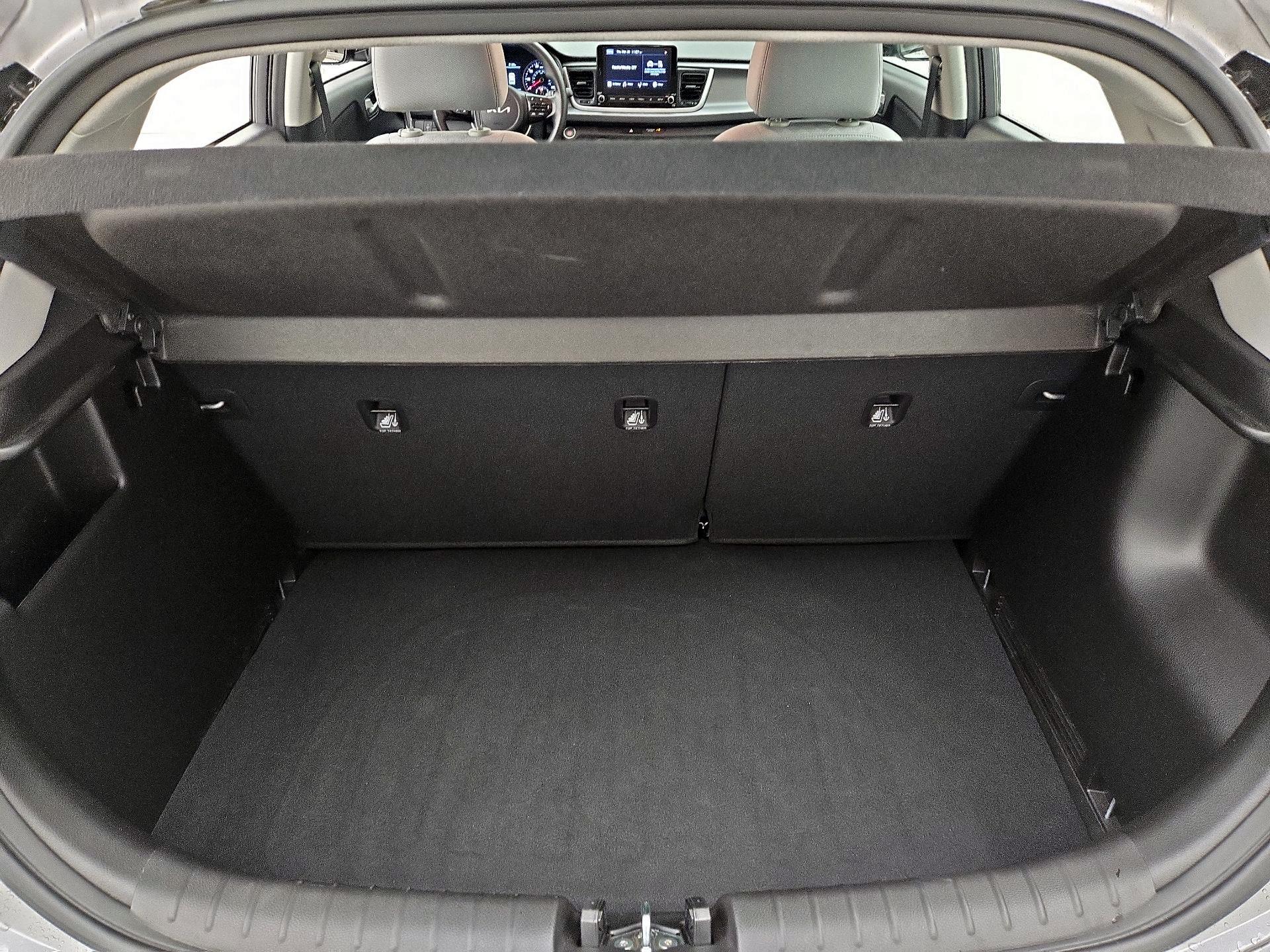 Thumbnail: 2023 Kia Rio - 20