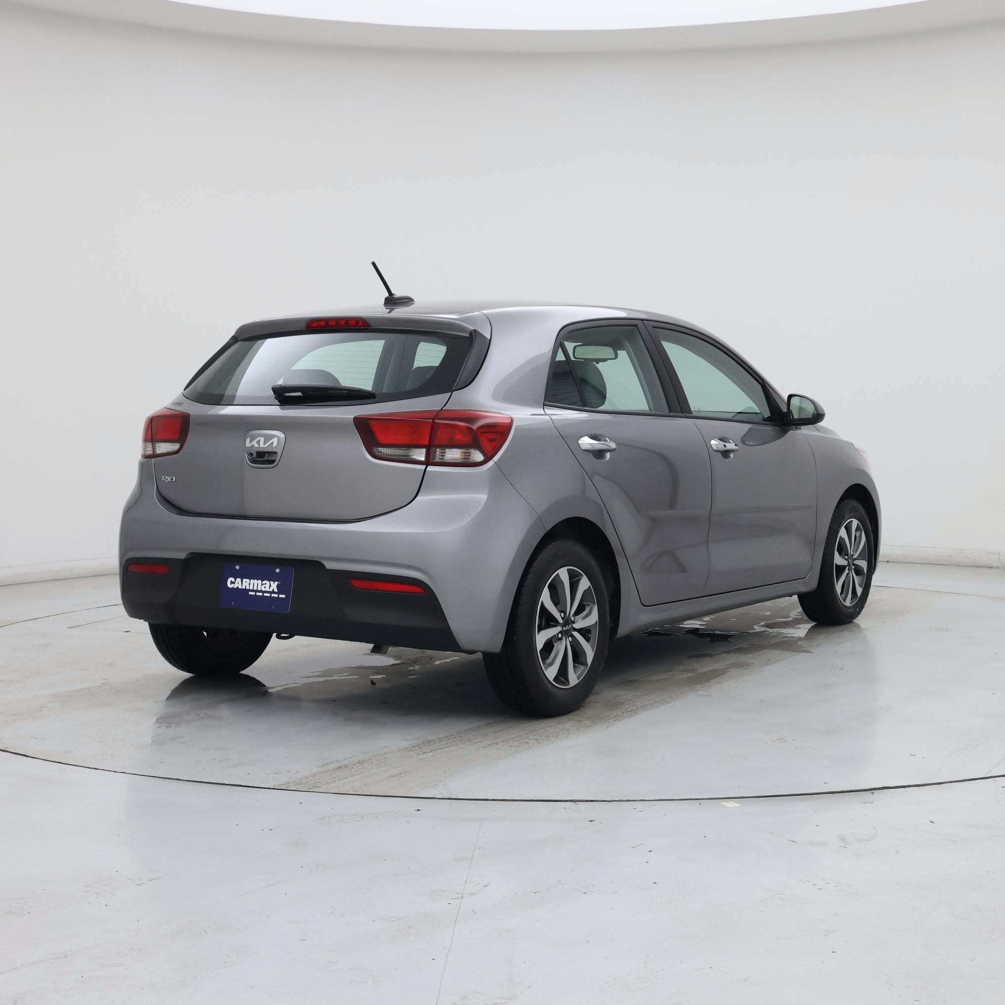 Thumbnail: 2023 Kia Rio - 8