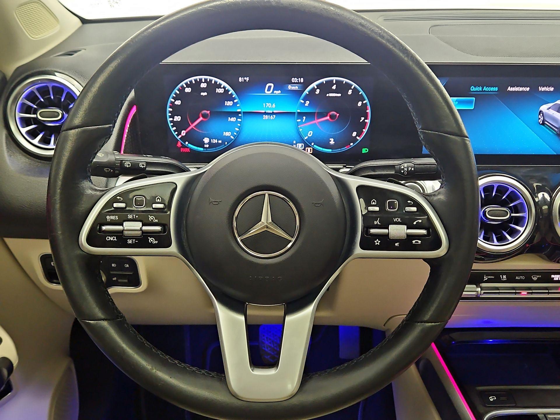 Thumbnail: 2022 Mercedes-Benz GLB - 10