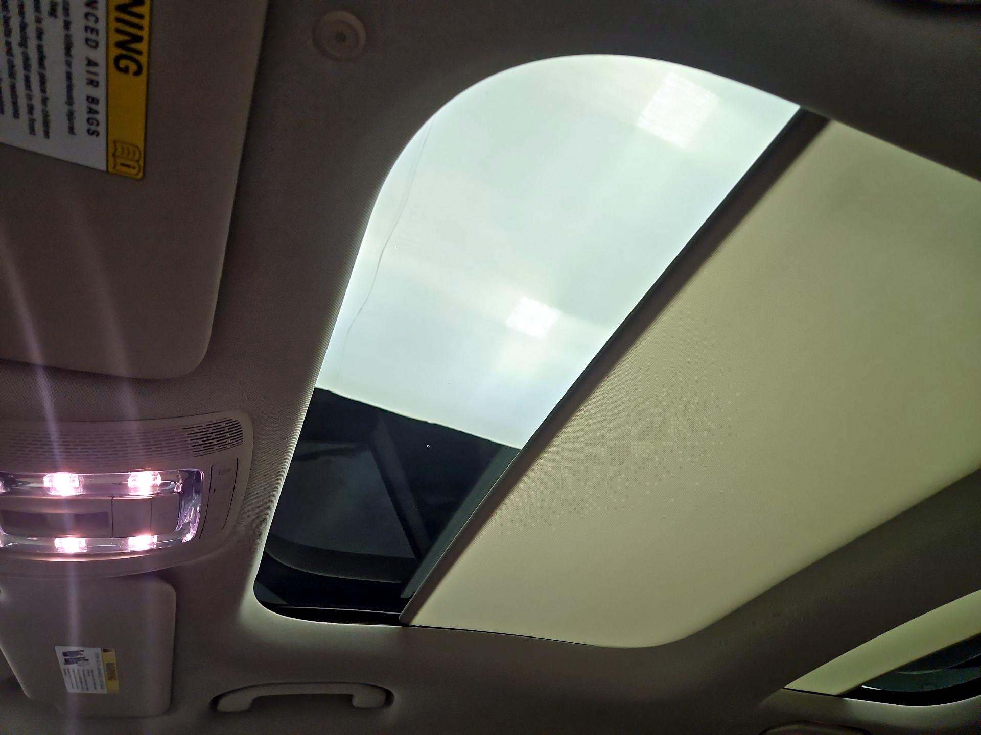 Thumbnail: 2022 Mercedes-Benz GLB - 19