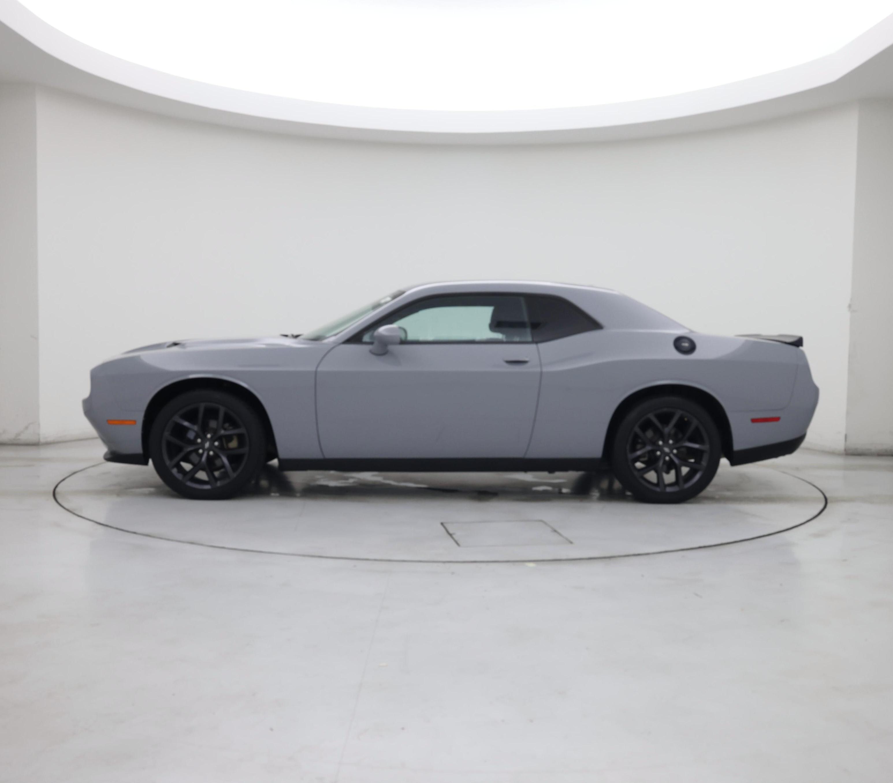 Thumbnail: 2021 Dodge Challenger - 3