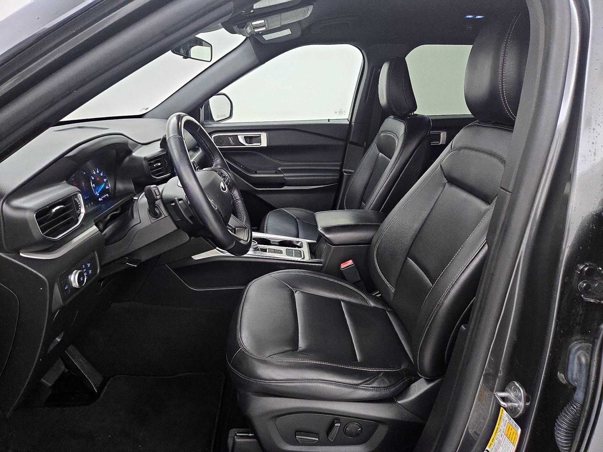 Thumbnail: 2020 Ford Explorer - 11