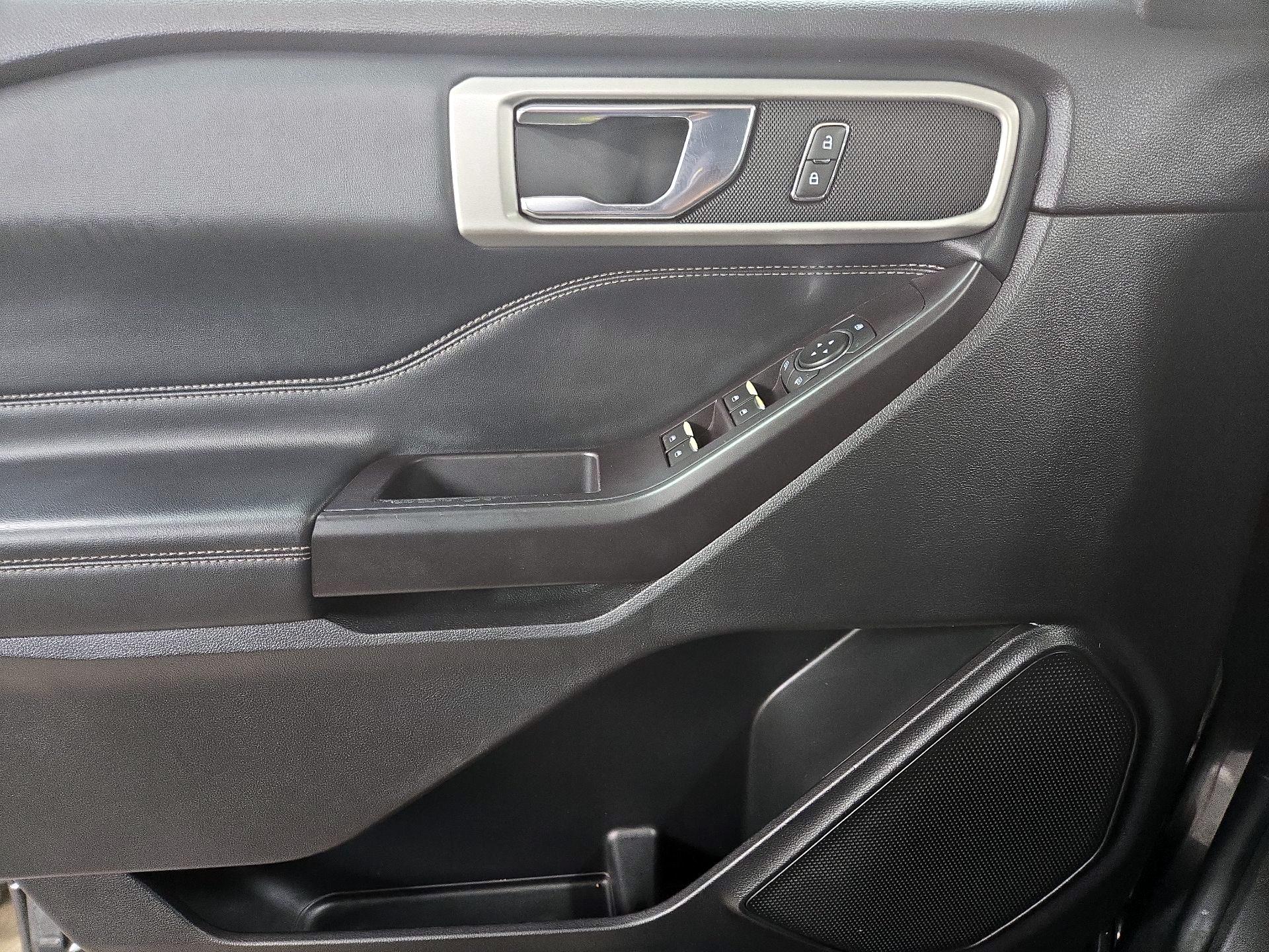 Thumbnail: 2020 Ford Explorer - 12