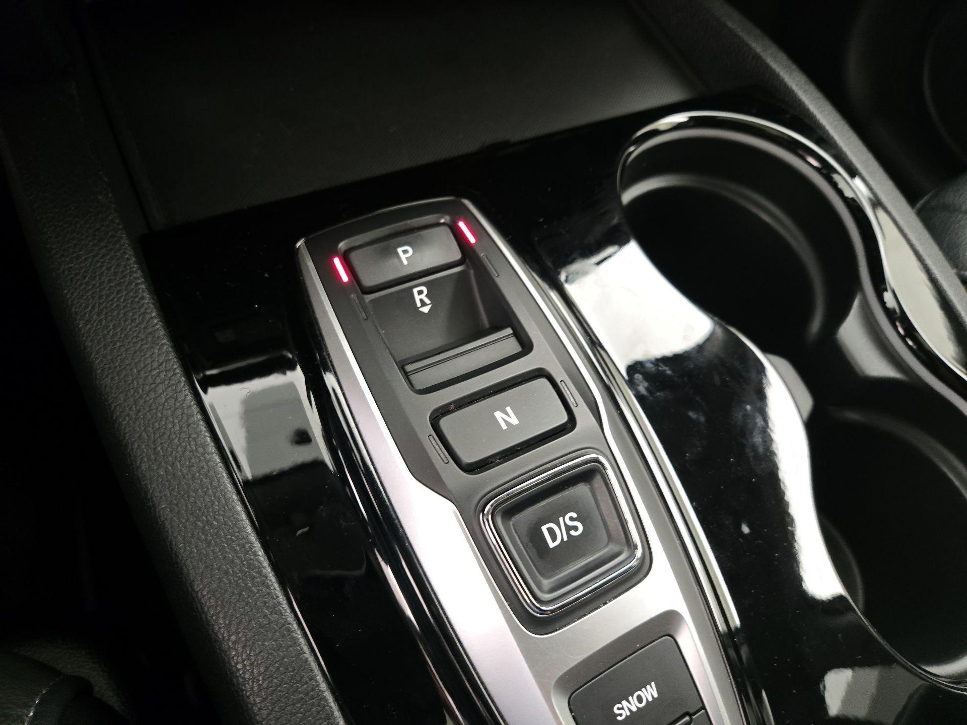 Thumbnail: 2020 Honda Pilot - 17