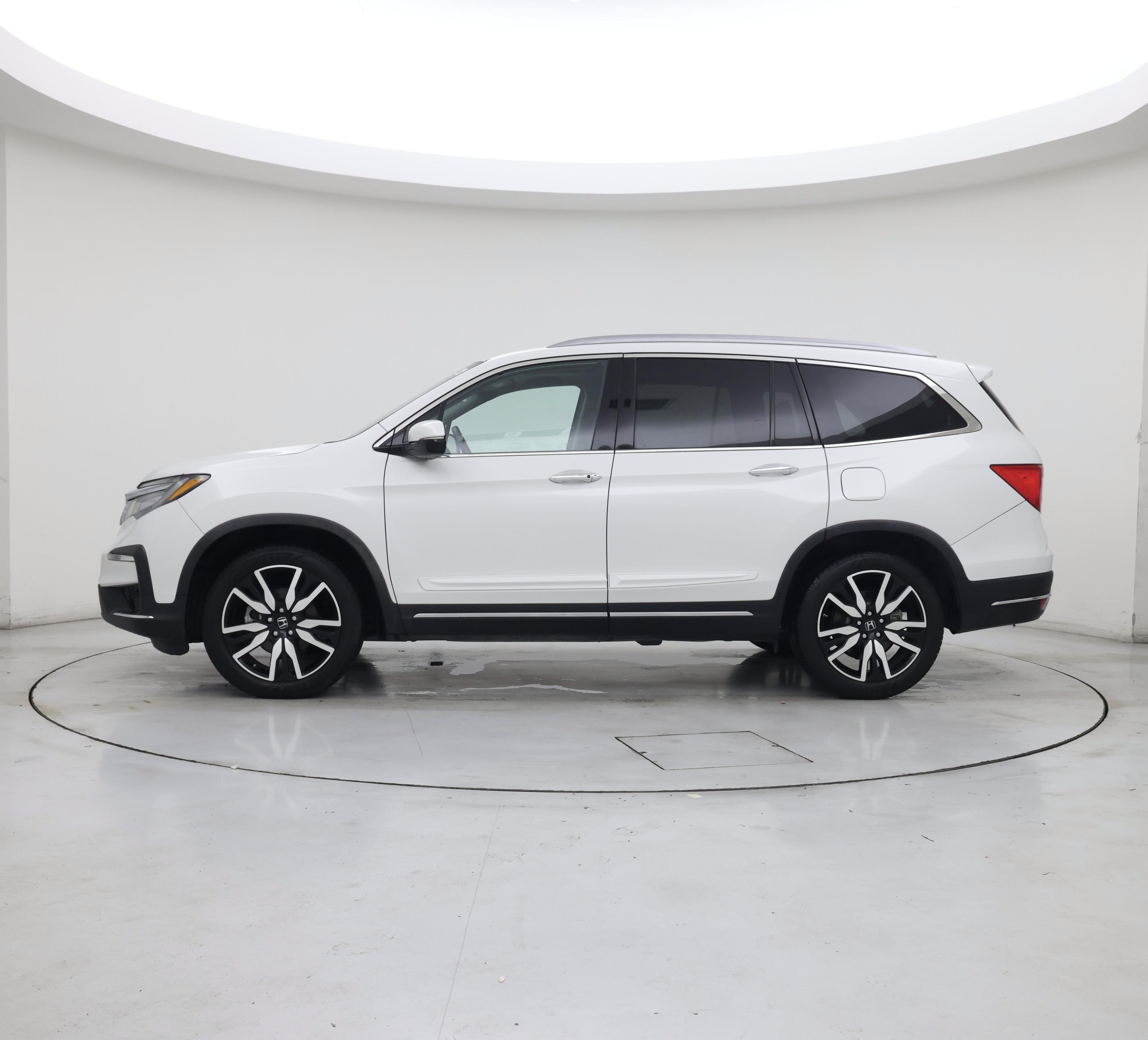 Thumbnail: 2020 Honda Pilot - 3