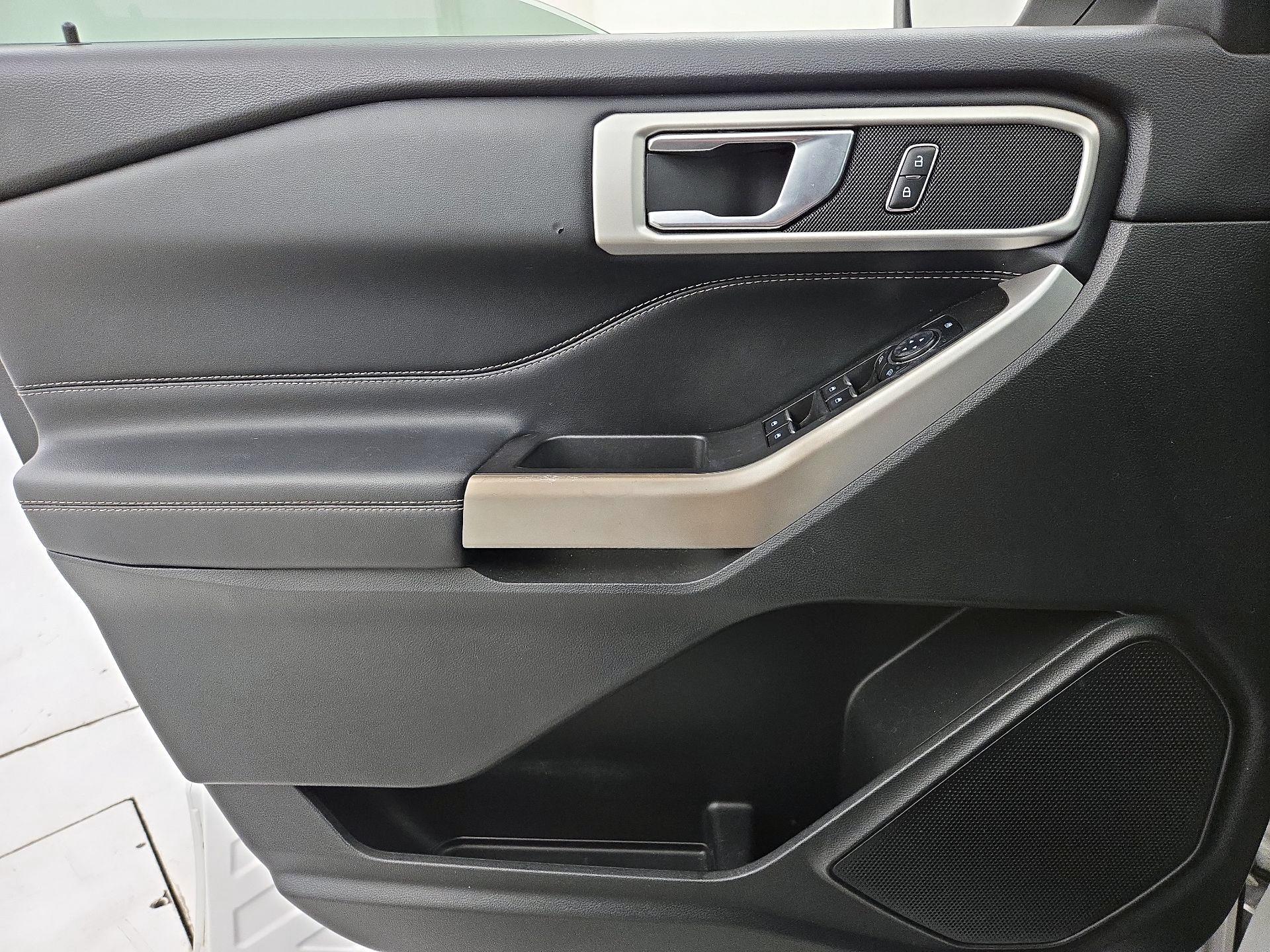 Thumbnail: 2022 Ford Explorer - 12