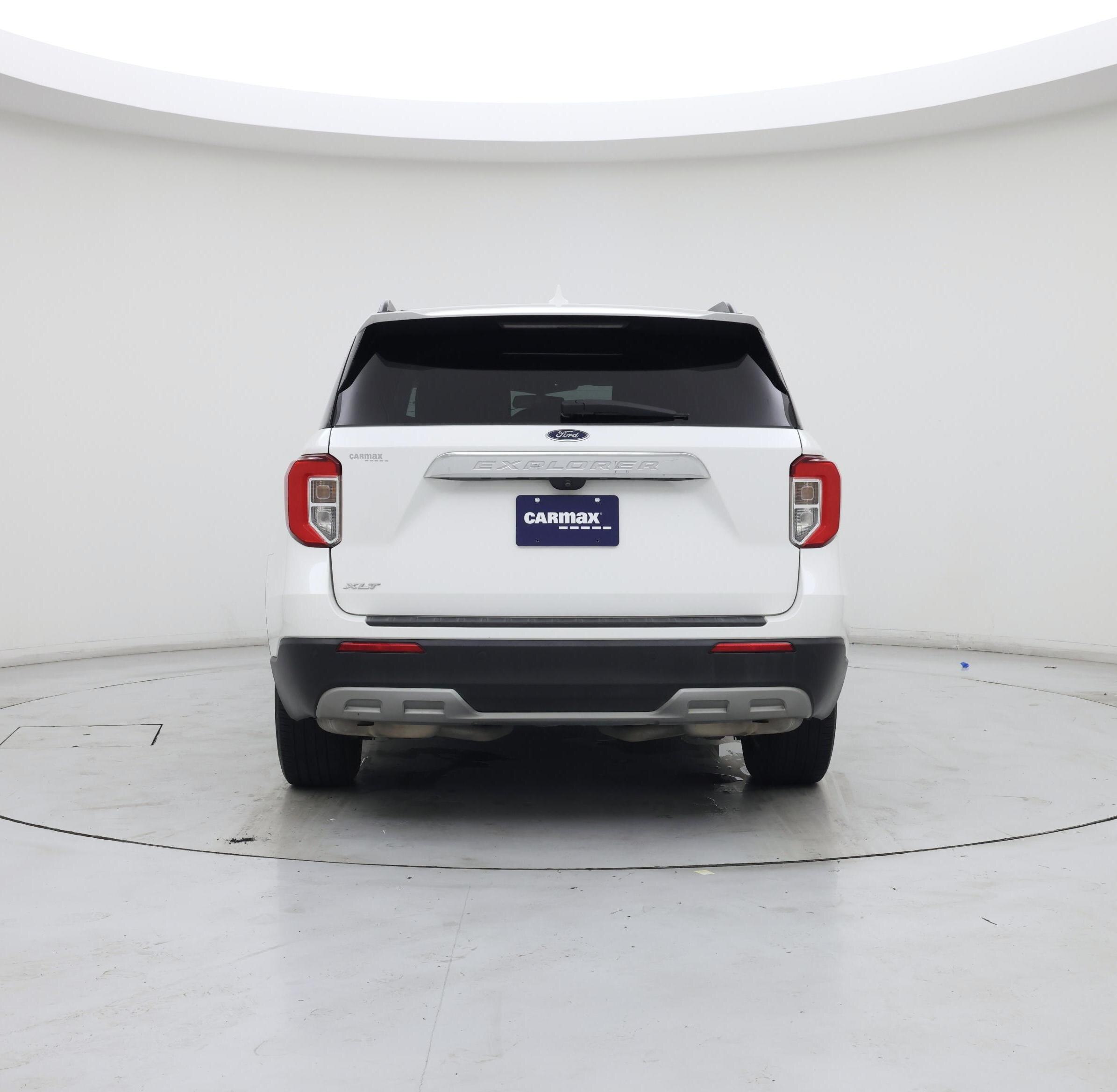 Thumbnail: 2022 Ford Explorer - 6