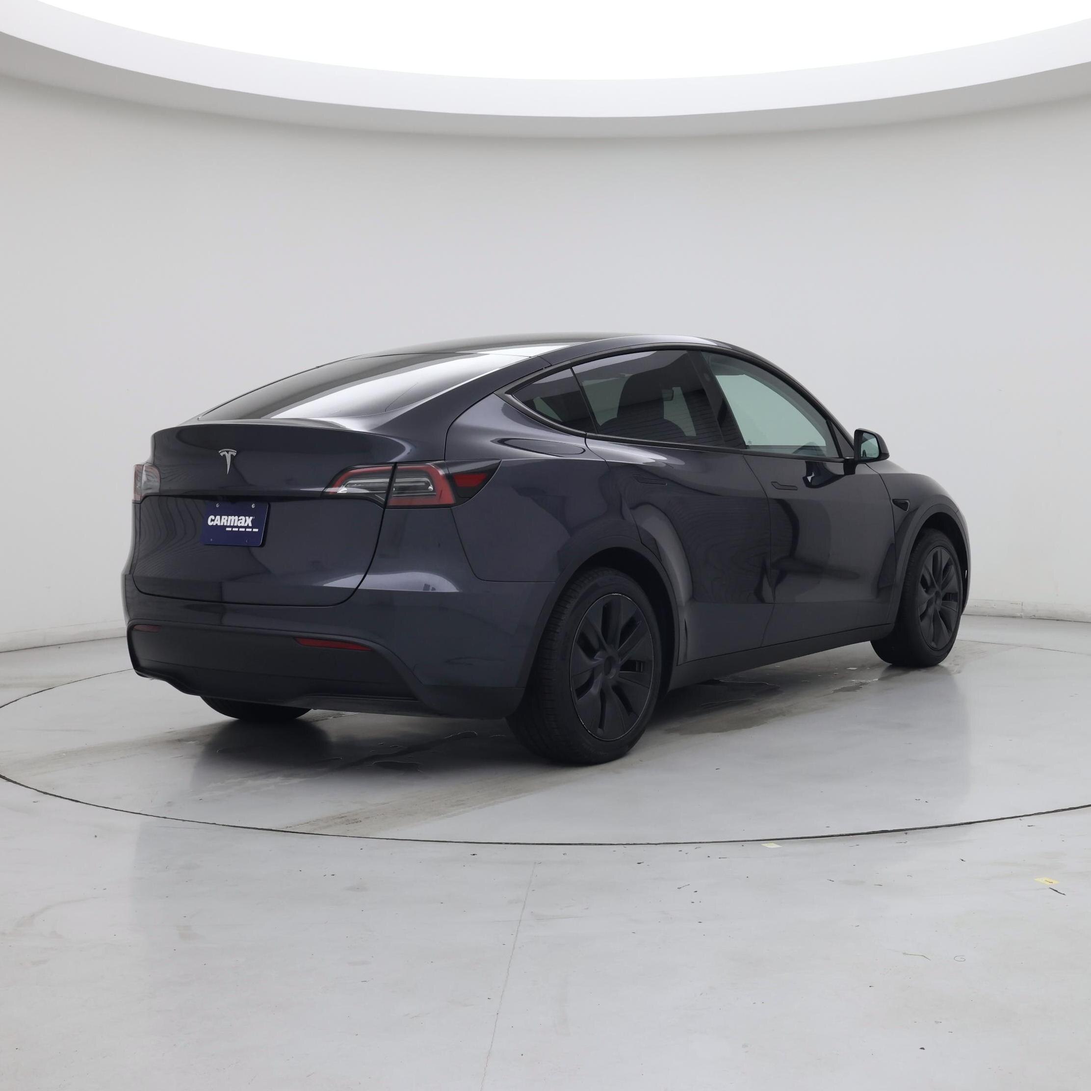 Thumbnail: 2025 Tesla Model Y - 8