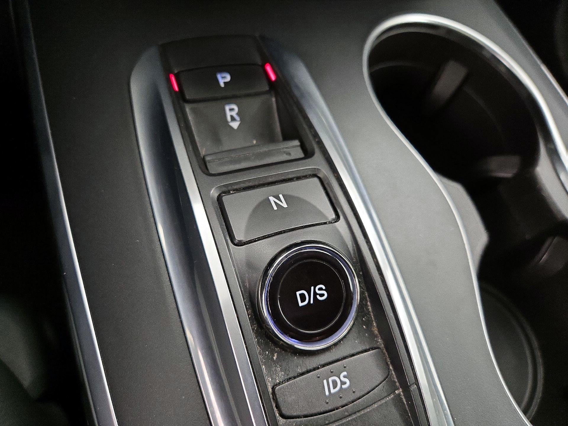 Thumbnail: 2016 Acura MDX - 18