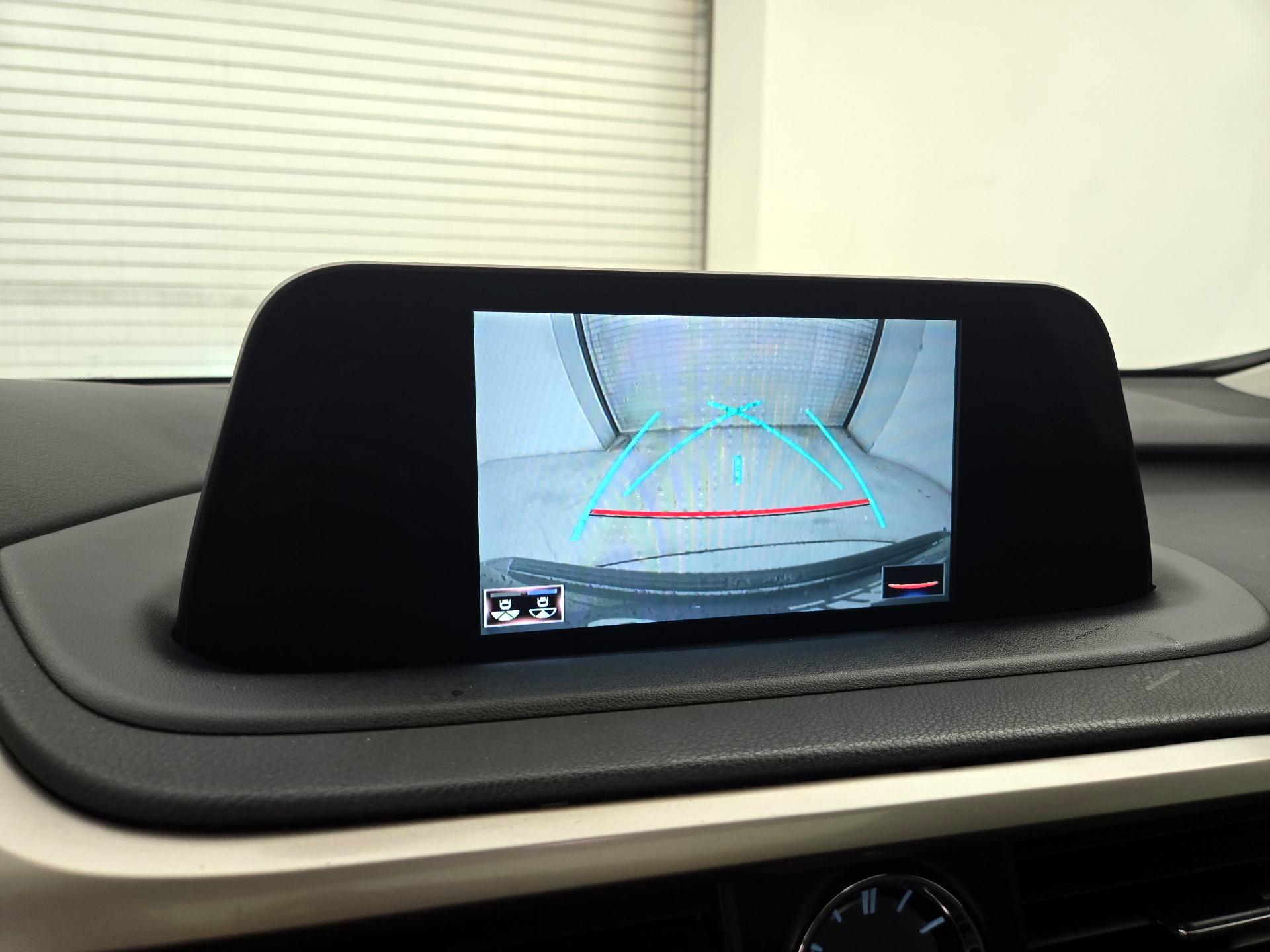 Thumbnail: 2022 Lexus RX - 14