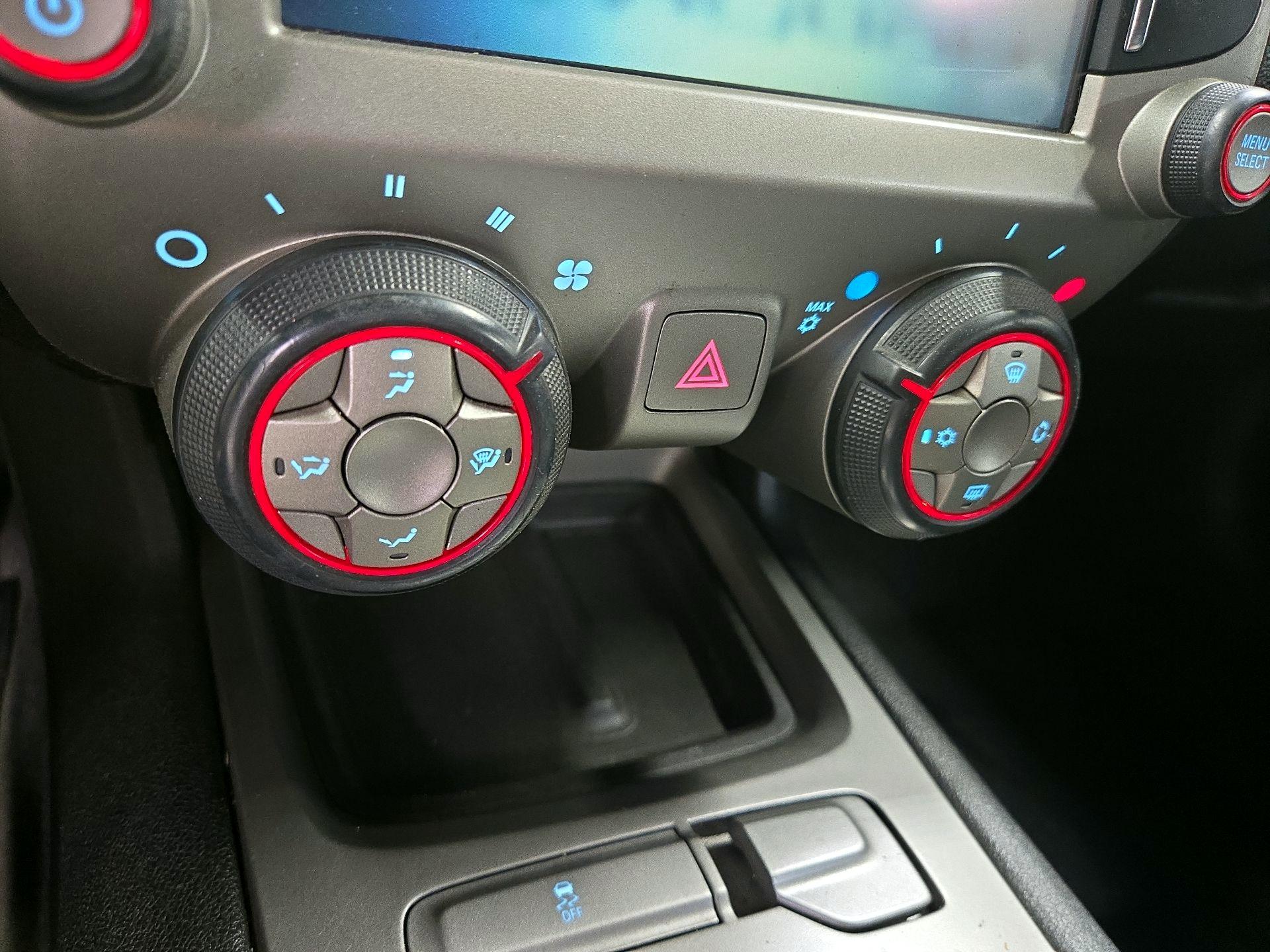 Thumbnail: 2015 Chevrolet Camaro - 17