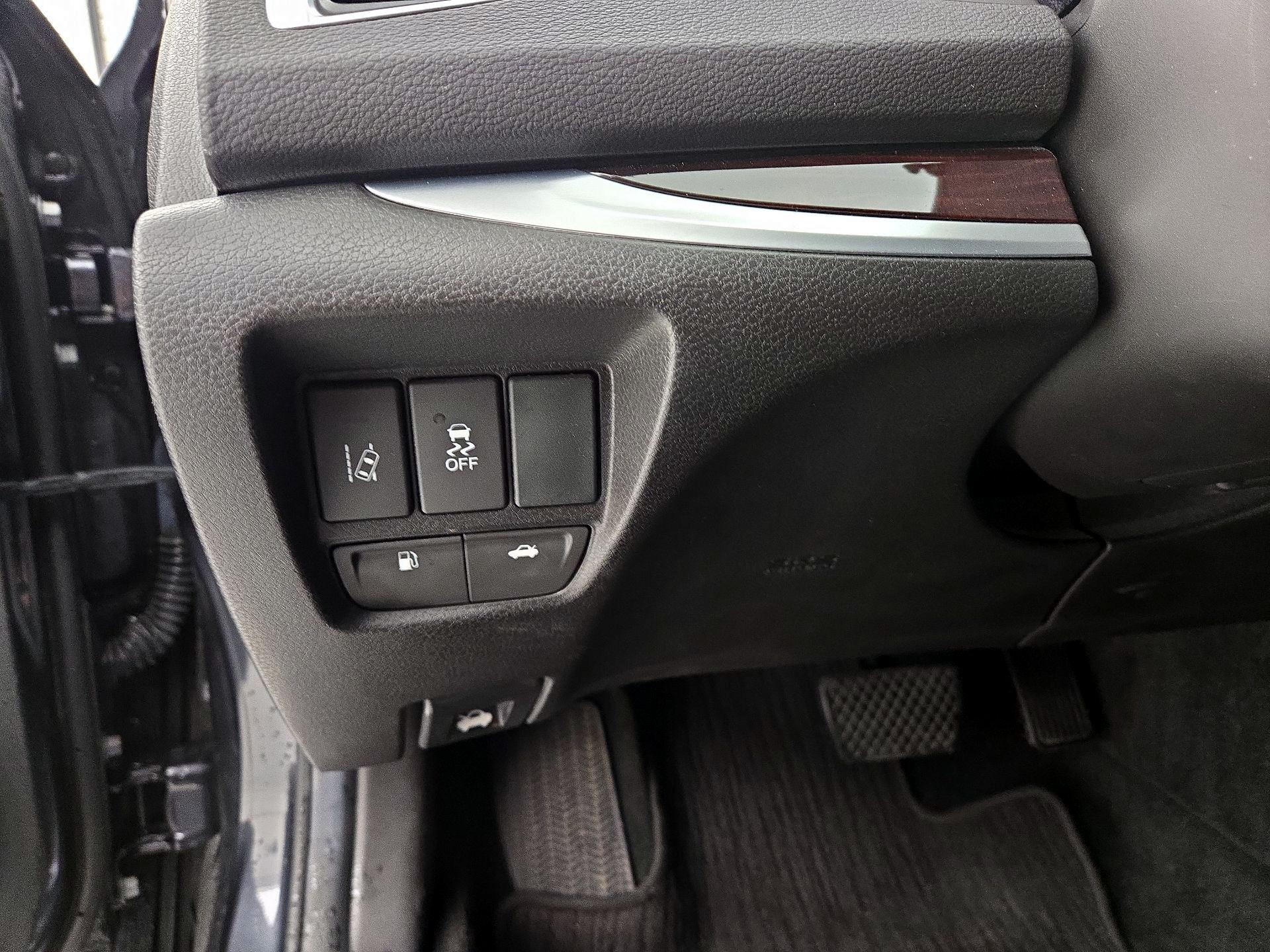 Thumbnail: 2016 Acura TLX - 13