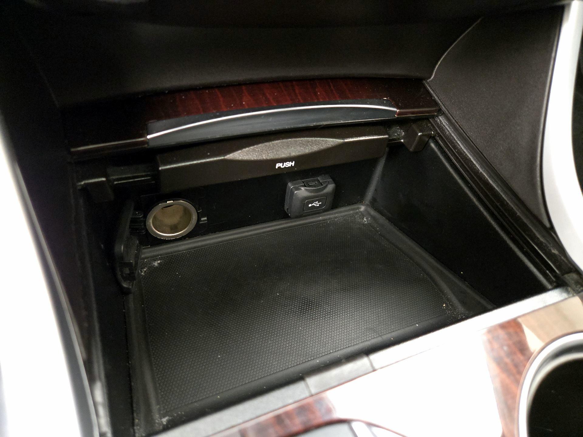 Thumbnail: 2016 Acura TLX - 19