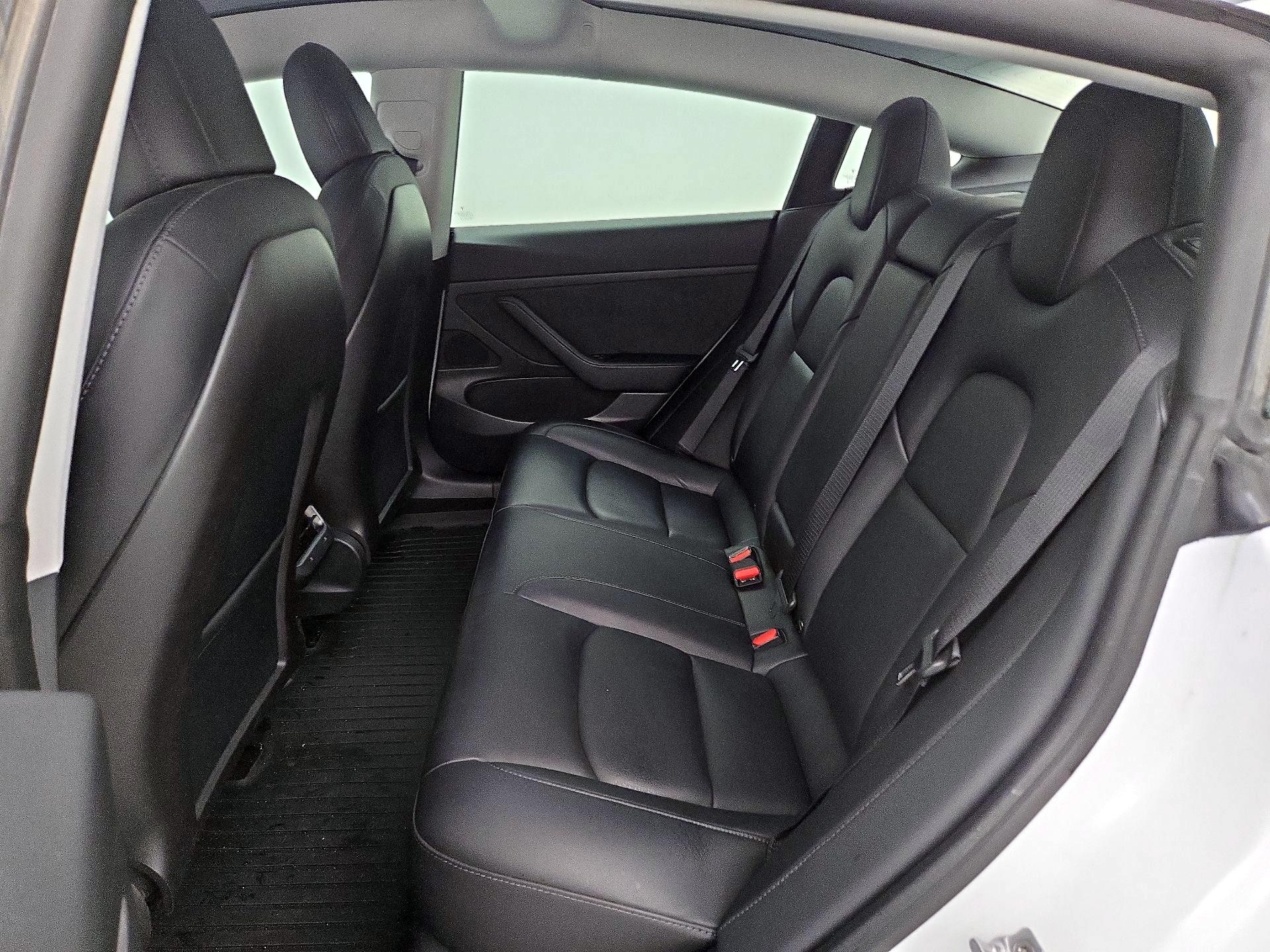 Thumbnail: 2020 Tesla Model 3 - 19