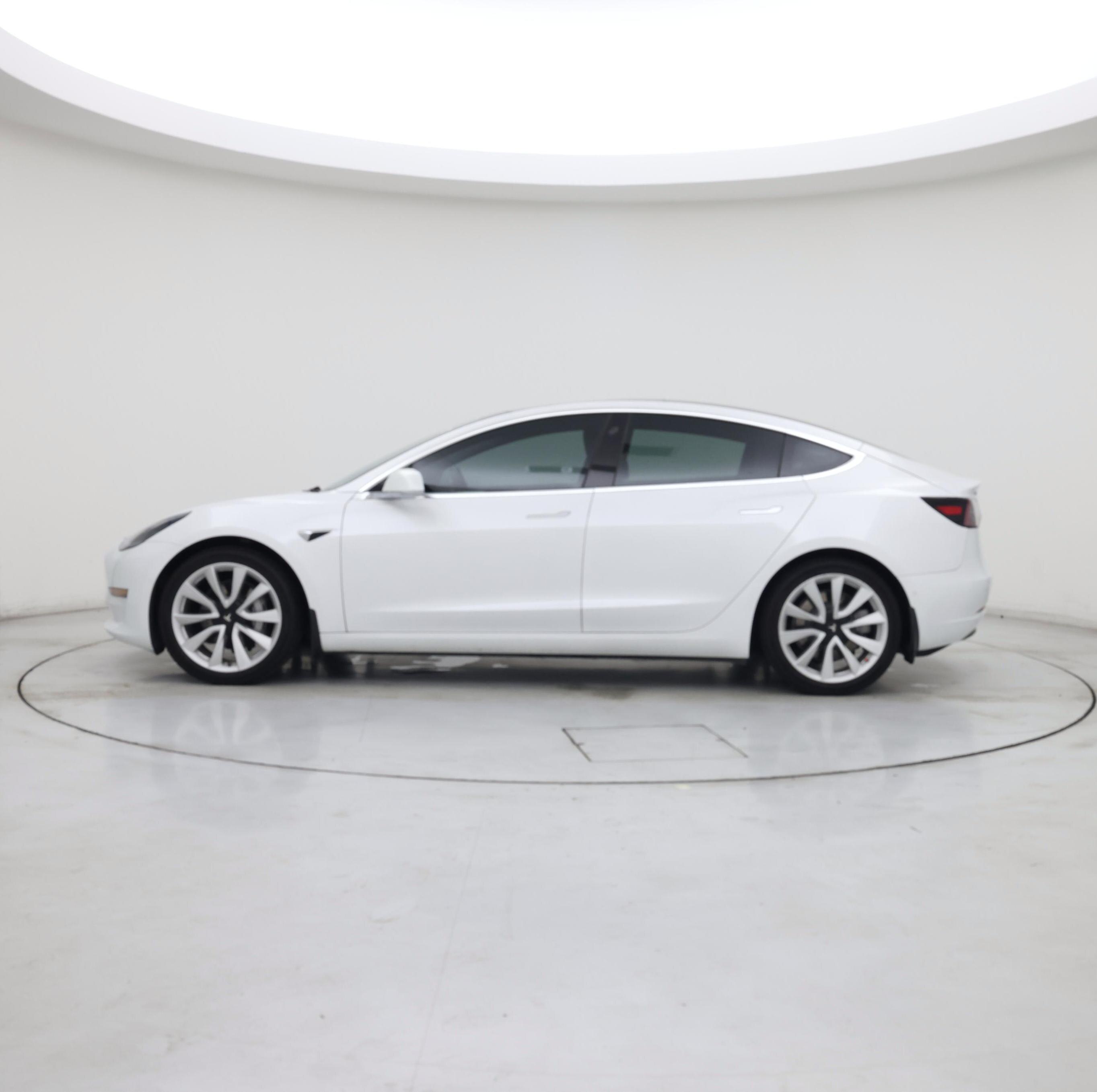Thumbnail: 2020 Tesla Model 3 - 3