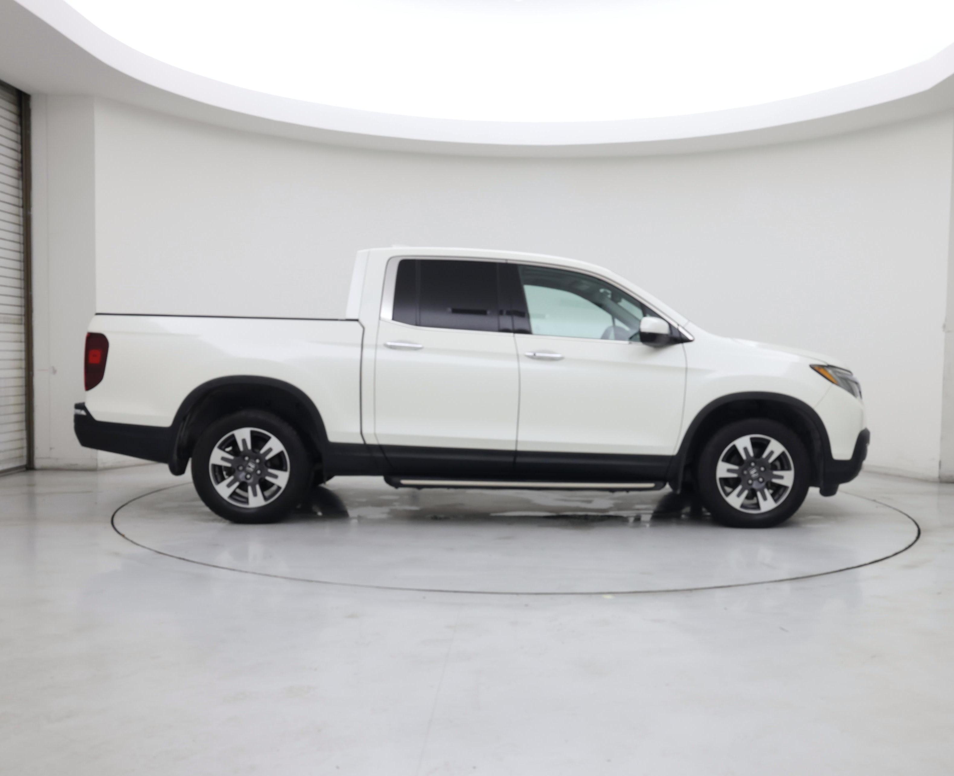 Thumbnail: 2017 Honda Ridgeline - 7