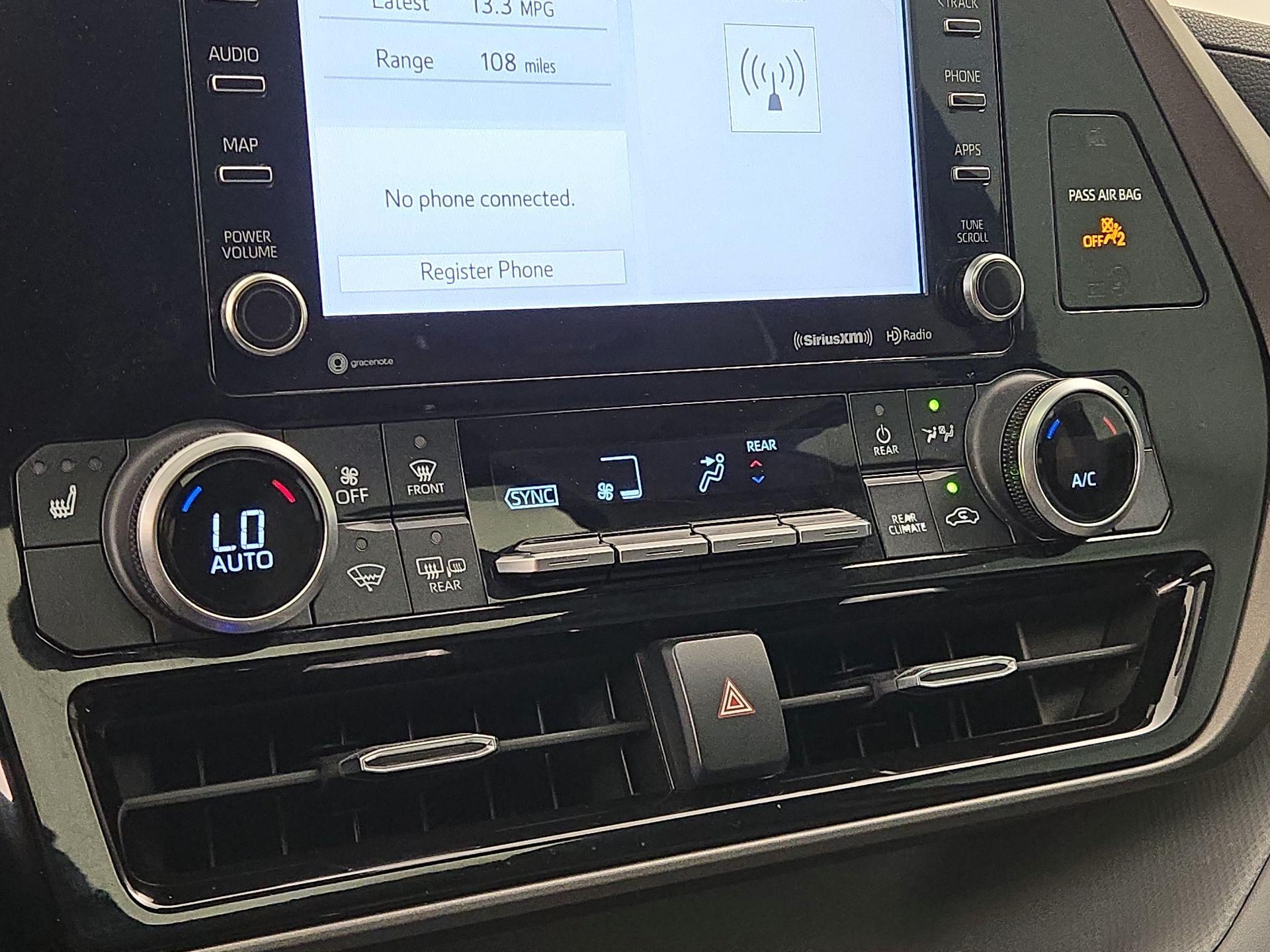 Thumbnail: 2021 Toyota Highlander - 16