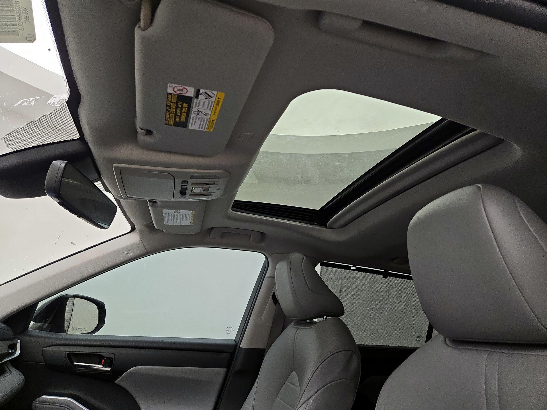 Thumbnail: 2021 Toyota Highlander - 19