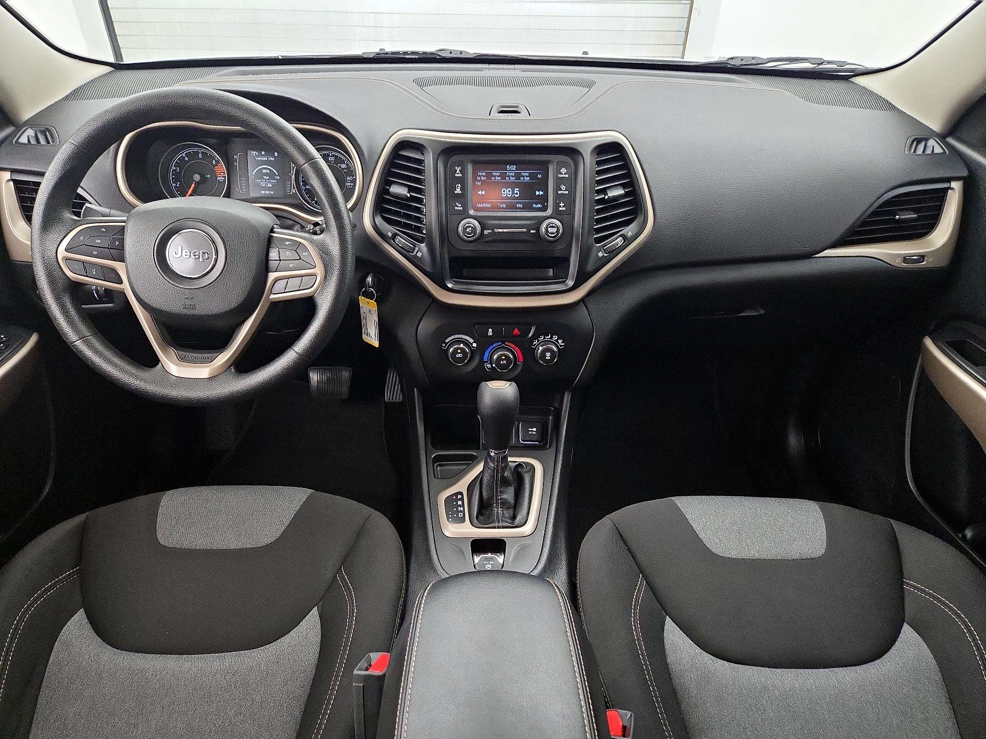 Thumbnail: 2017 Jeep Cherokee - 9