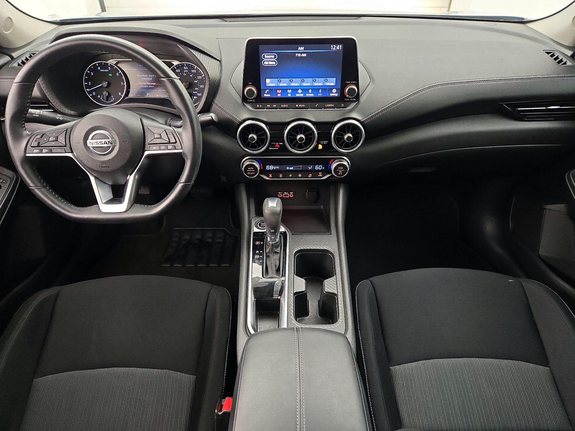 Thumbnail: 2020 Nissan Sentra - 9