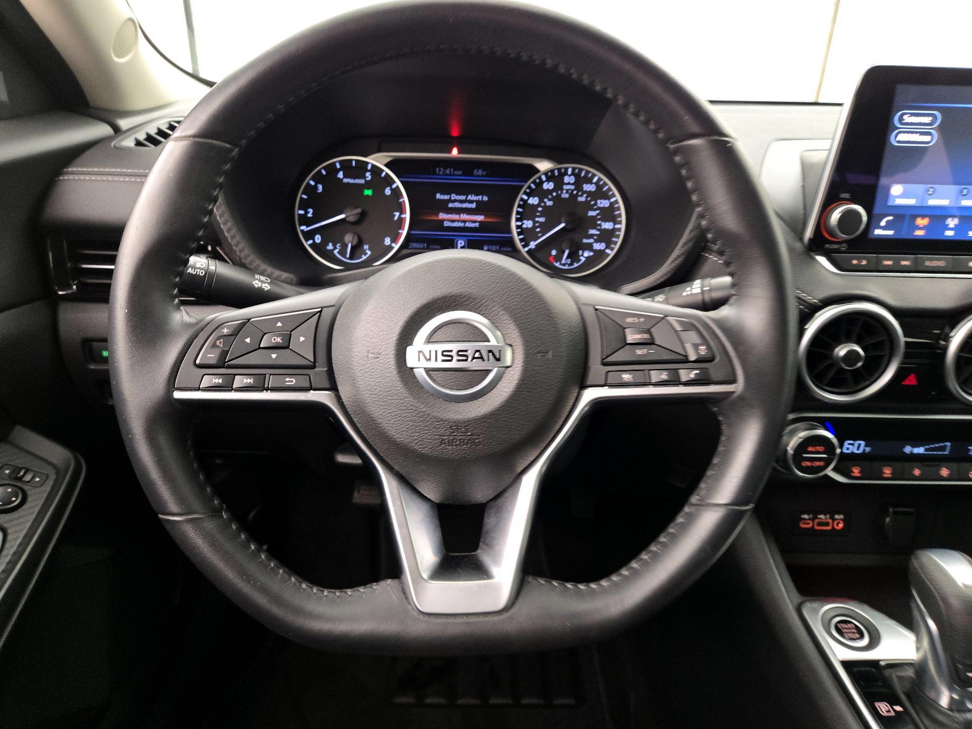 Thumbnail: 2020 Nissan Sentra - 10