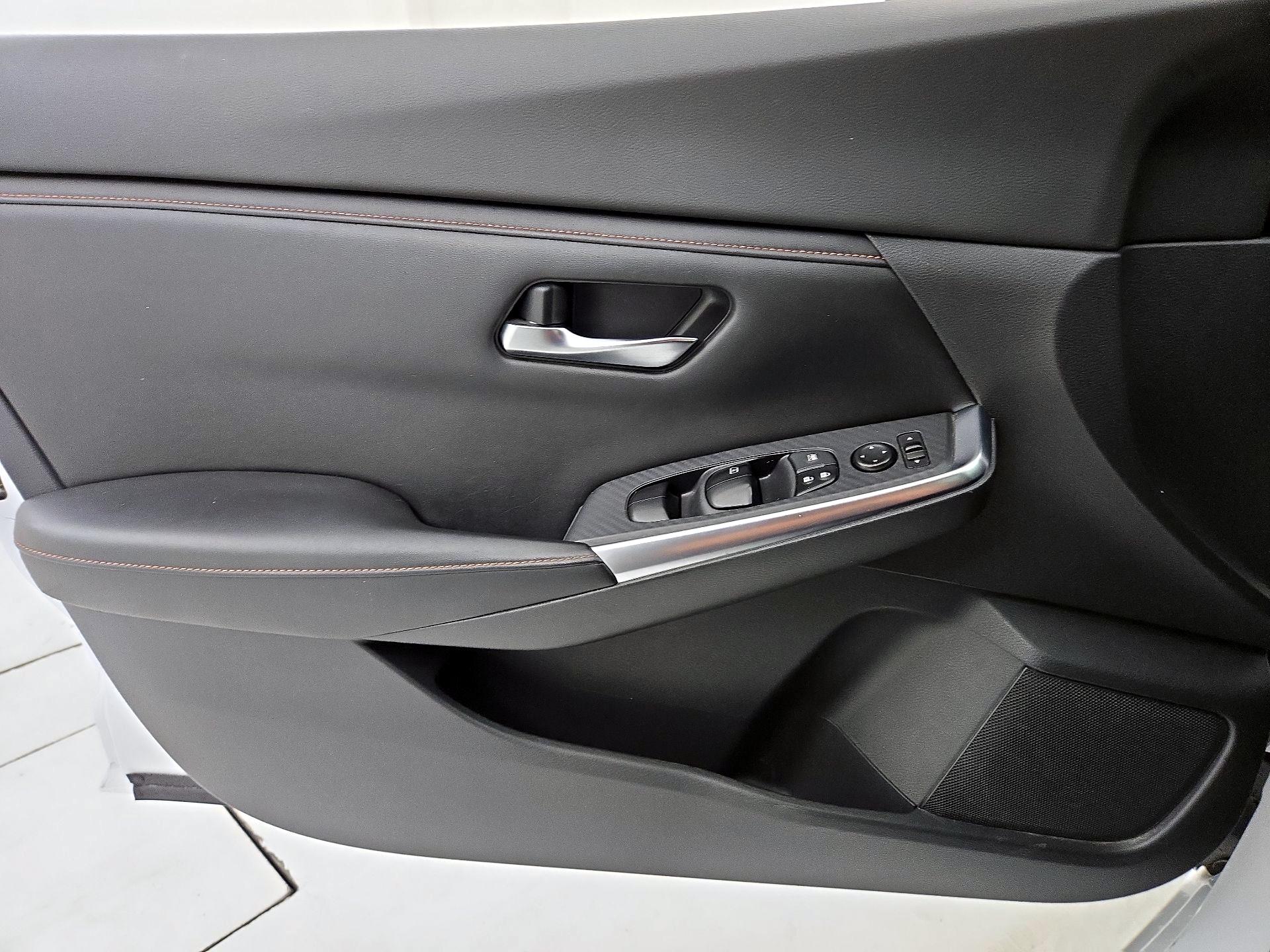 Thumbnail: 2020 Nissan Sentra - 12