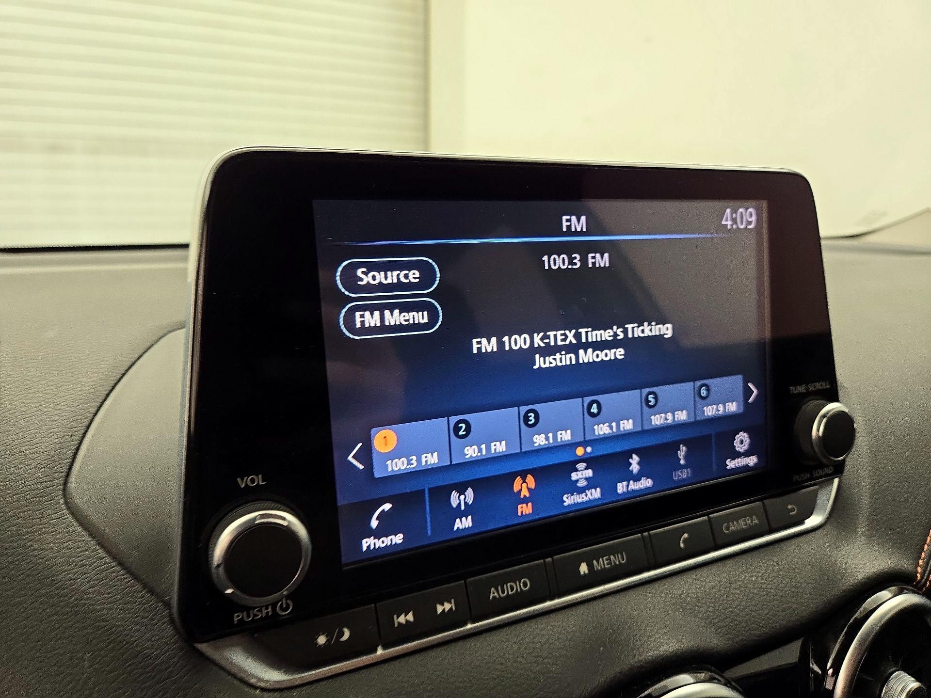 Thumbnail: 2020 Nissan Sentra - 15