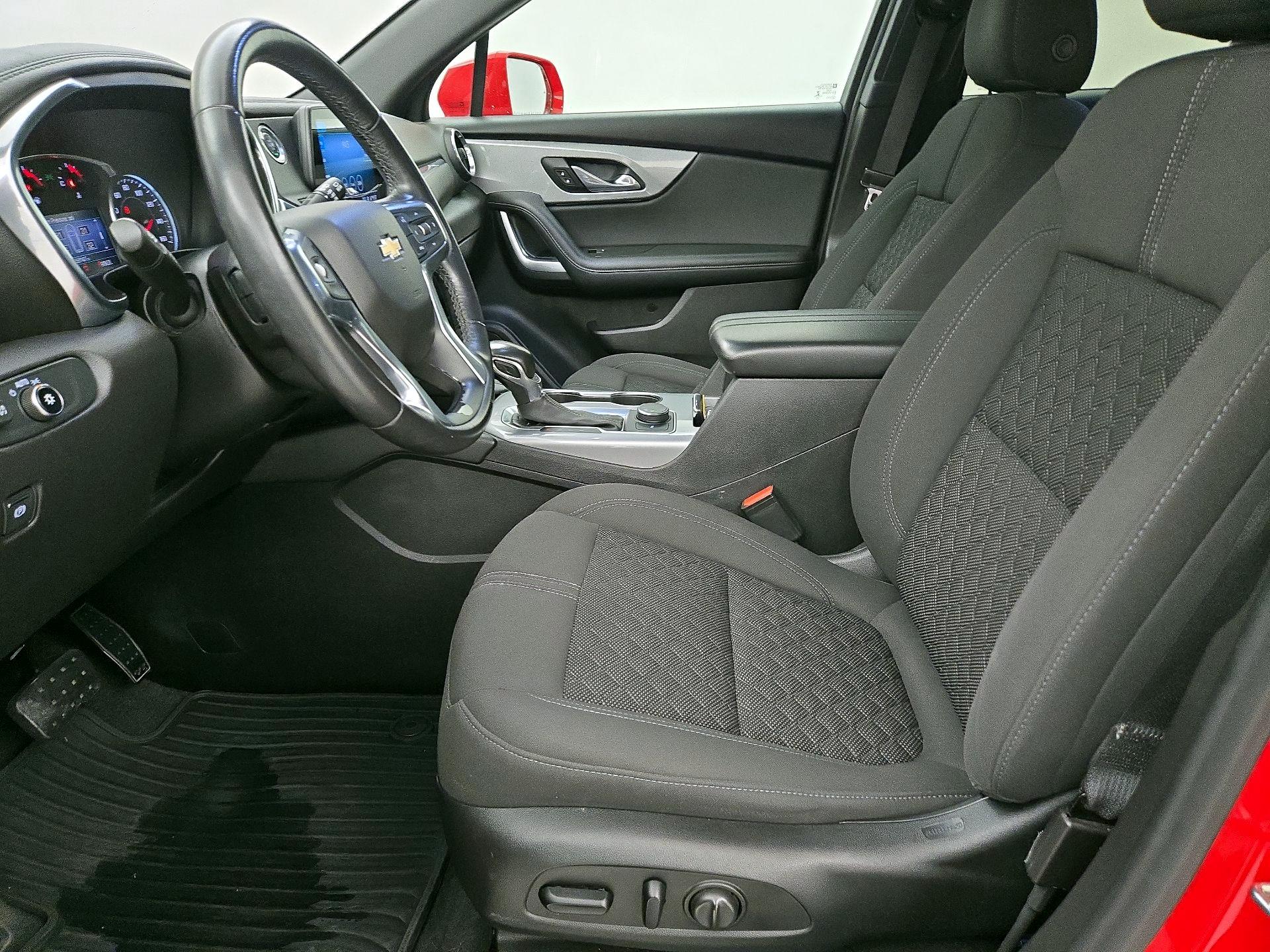 Thumbnail: 2020 Chevrolet Blazer - 11