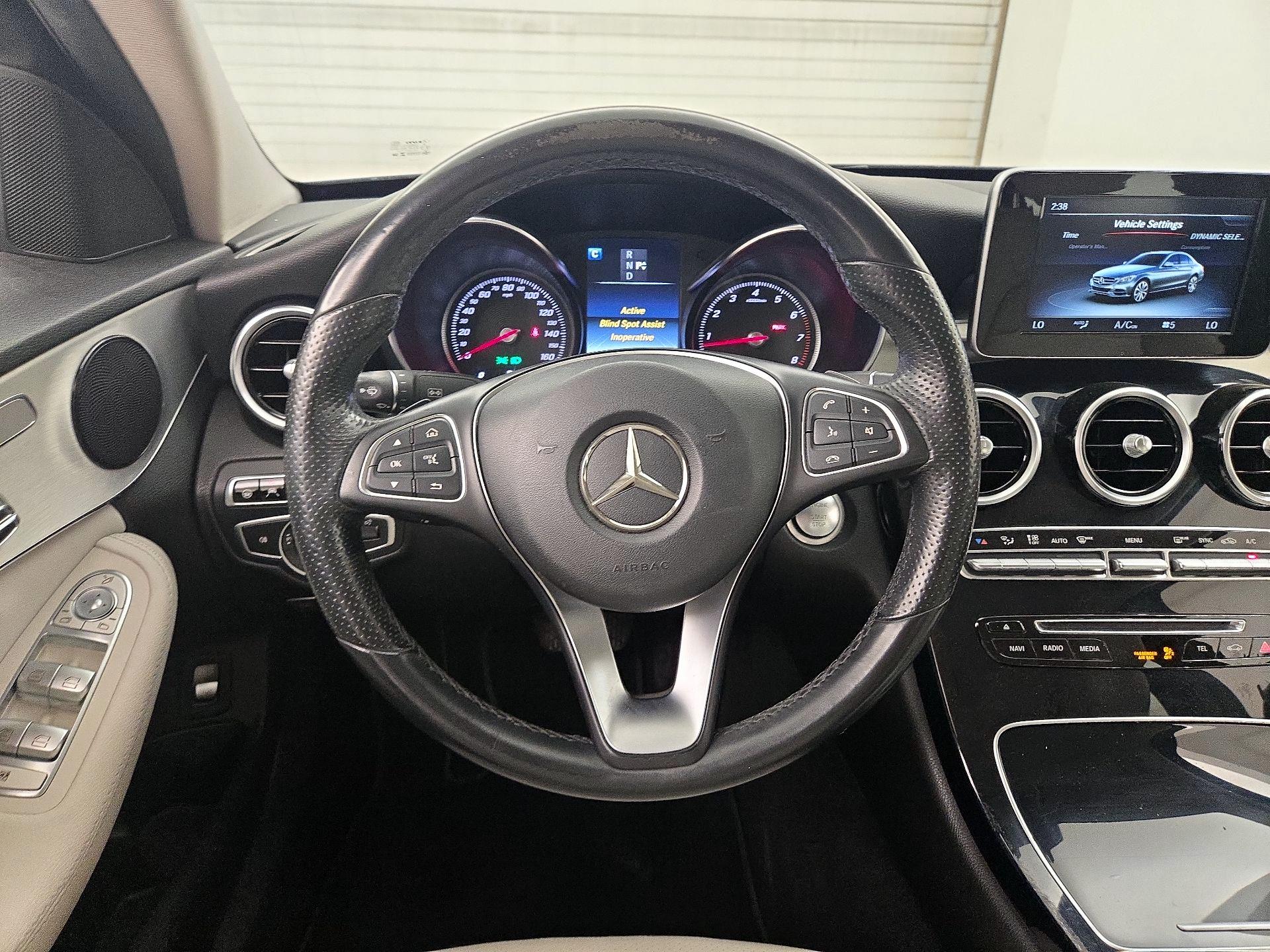 Thumbnail: 2016 Mercedes-Benz C-Class - 10