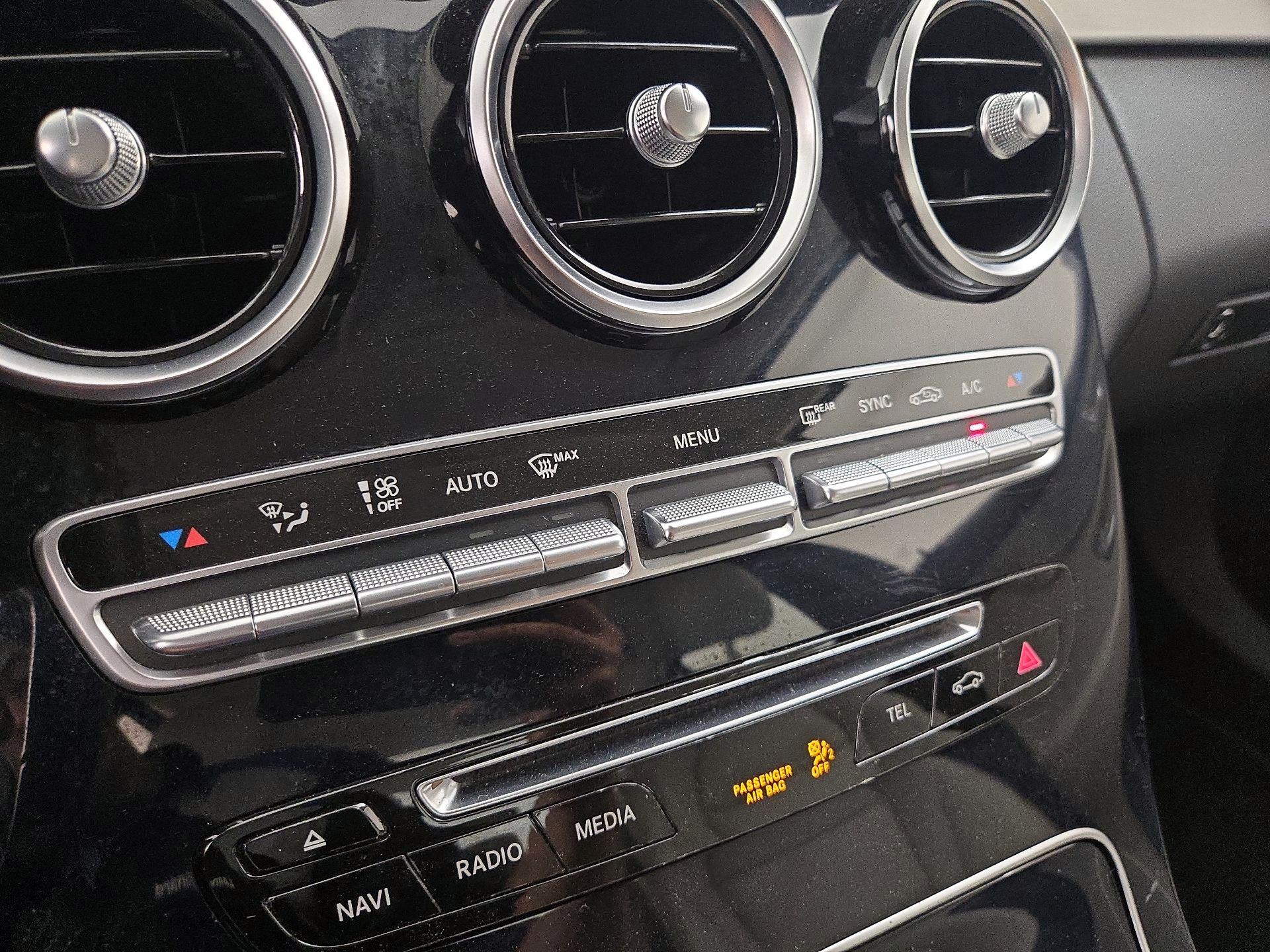 Thumbnail: 2016 Mercedes-Benz C-Class - 16