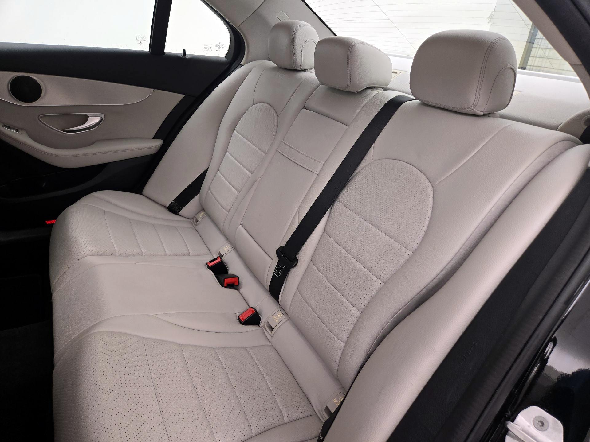 Thumbnail: 2016 Mercedes-Benz C-Class - 19