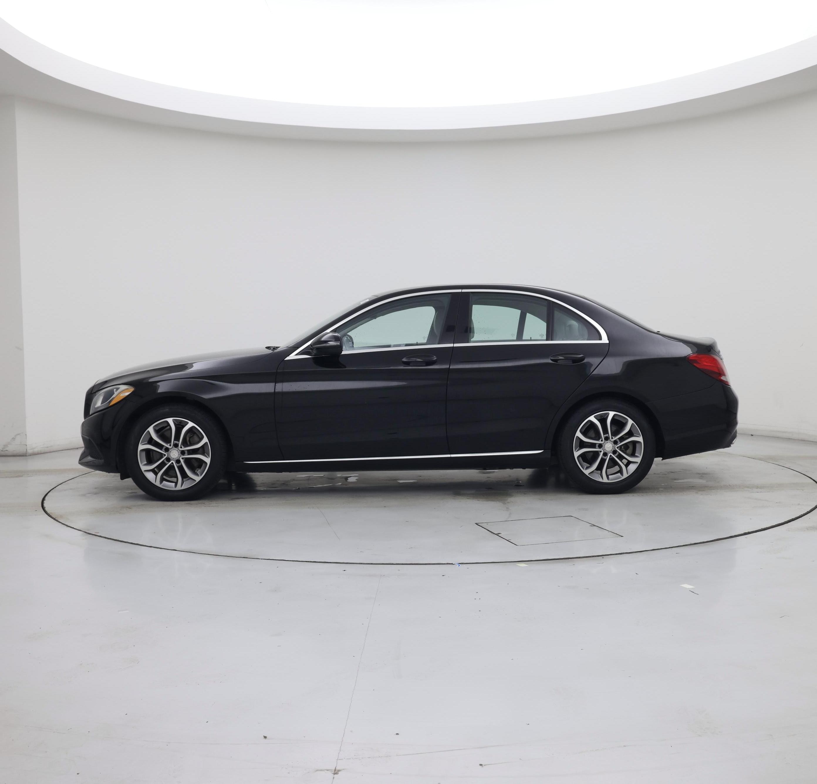 Thumbnail: 2016 Mercedes-Benz C-Class - 3