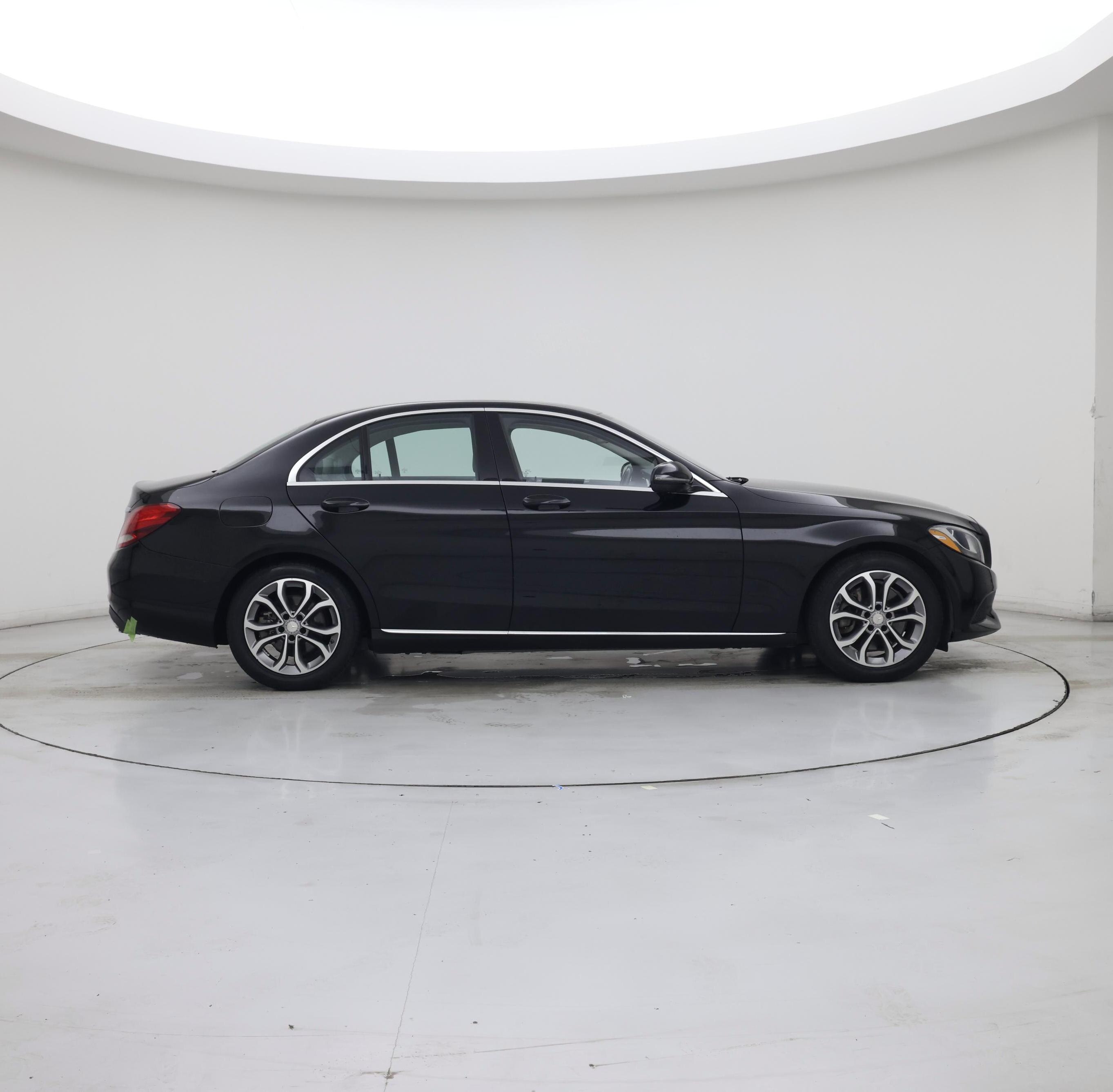 Thumbnail: 2016 Mercedes-Benz C-Class - 7