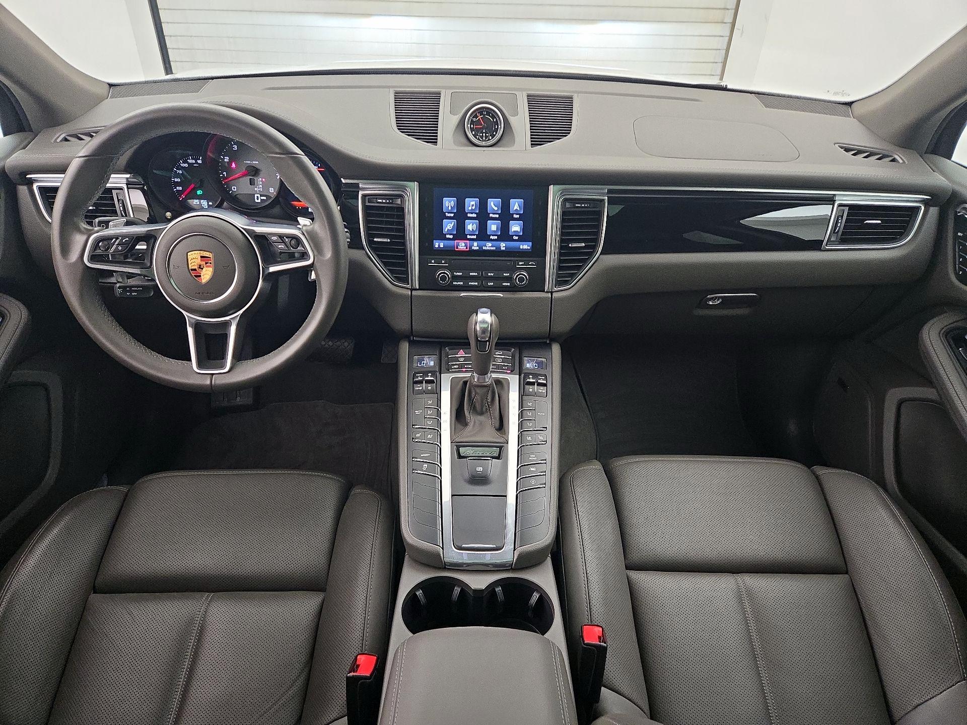 Thumbnail: 2018 Porsche Macan - 9