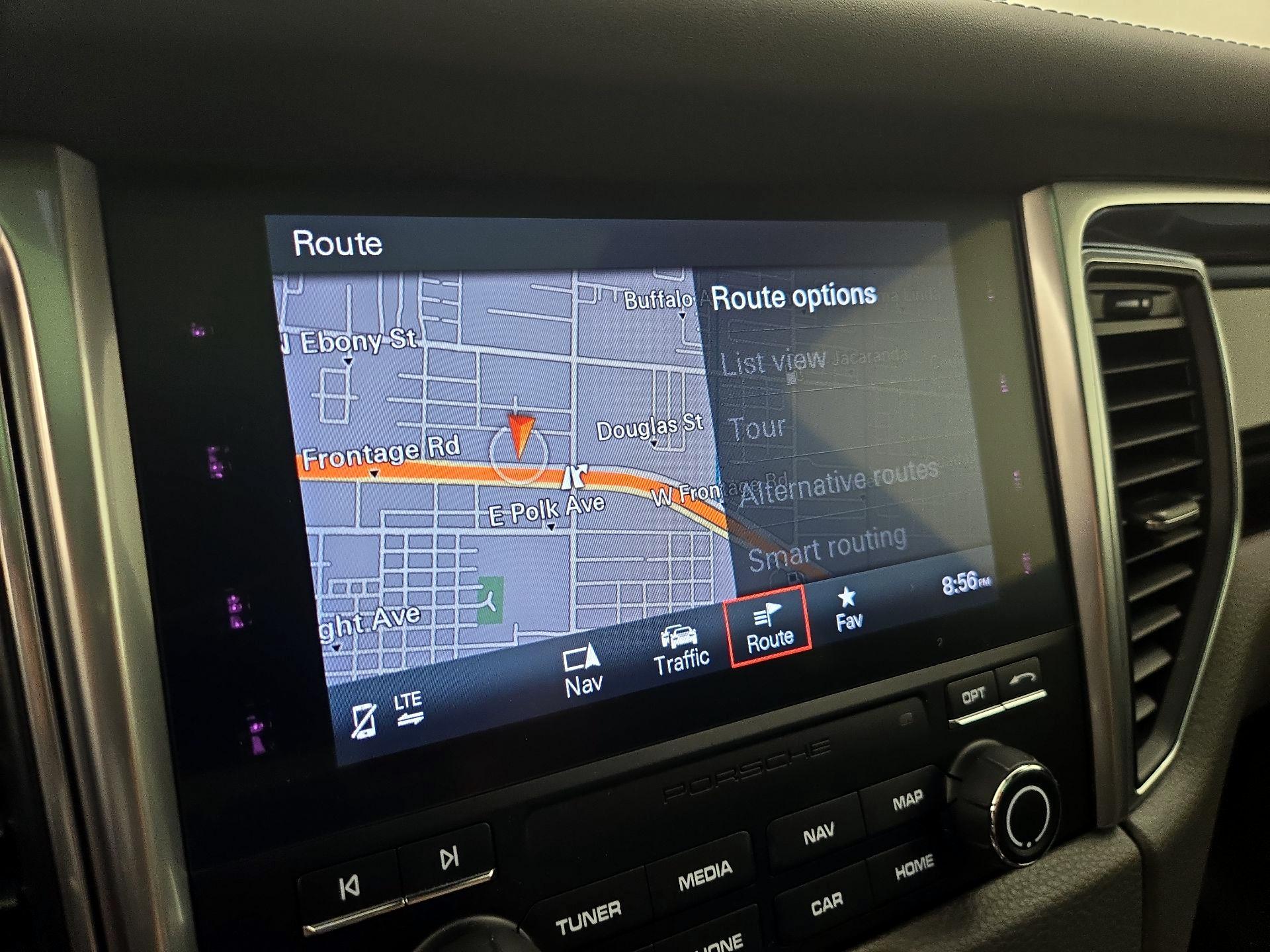 Thumbnail: 2018 Porsche Macan - 14