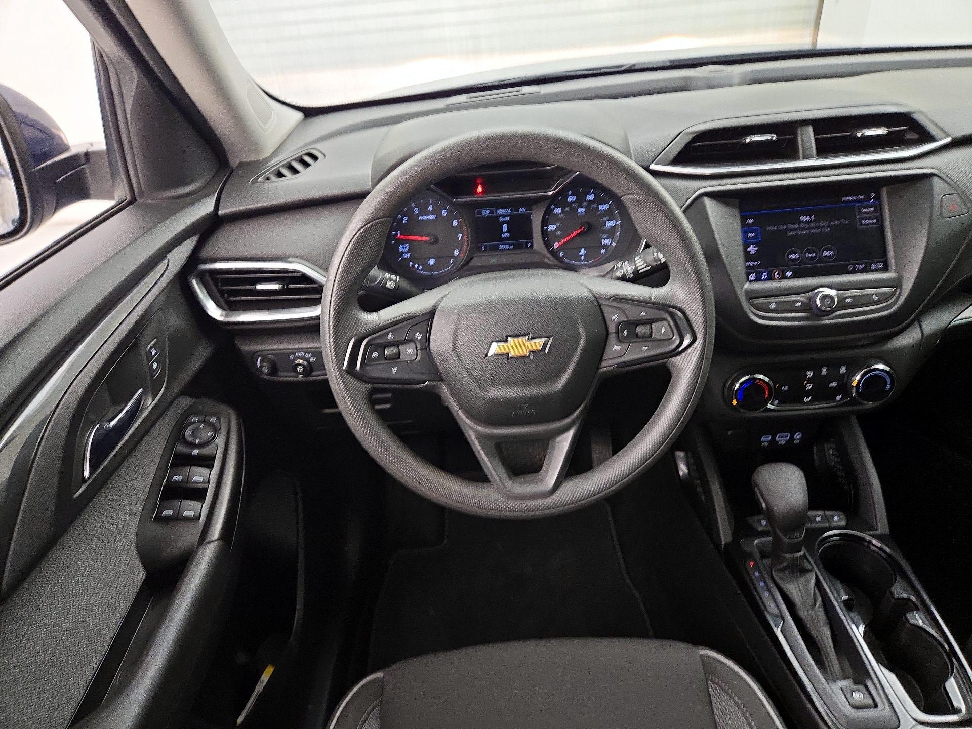 Thumbnail: 2022 Chevrolet TrailBlazer - 10