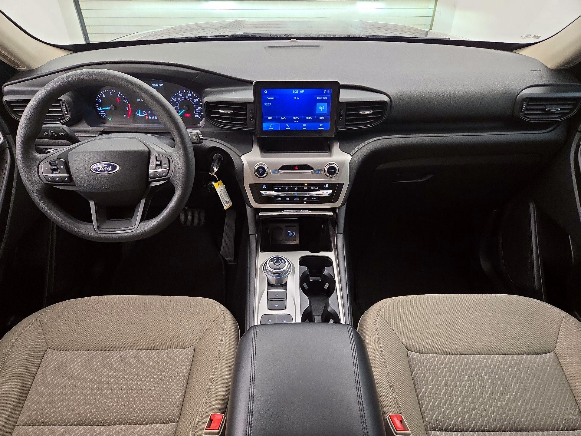 Thumbnail: 2021 Ford Explorer - 9