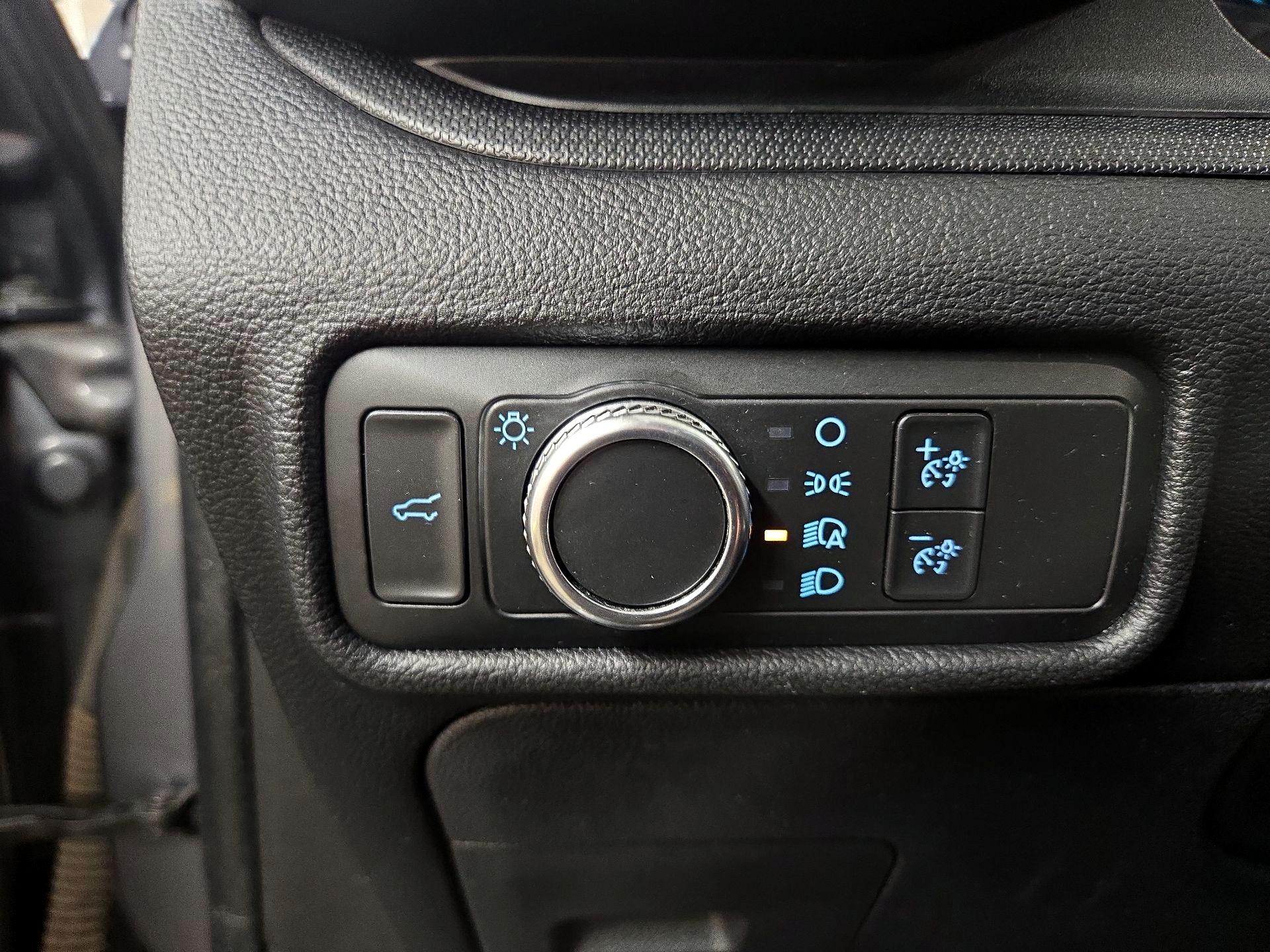 Thumbnail: 2021 Ford Explorer - 13