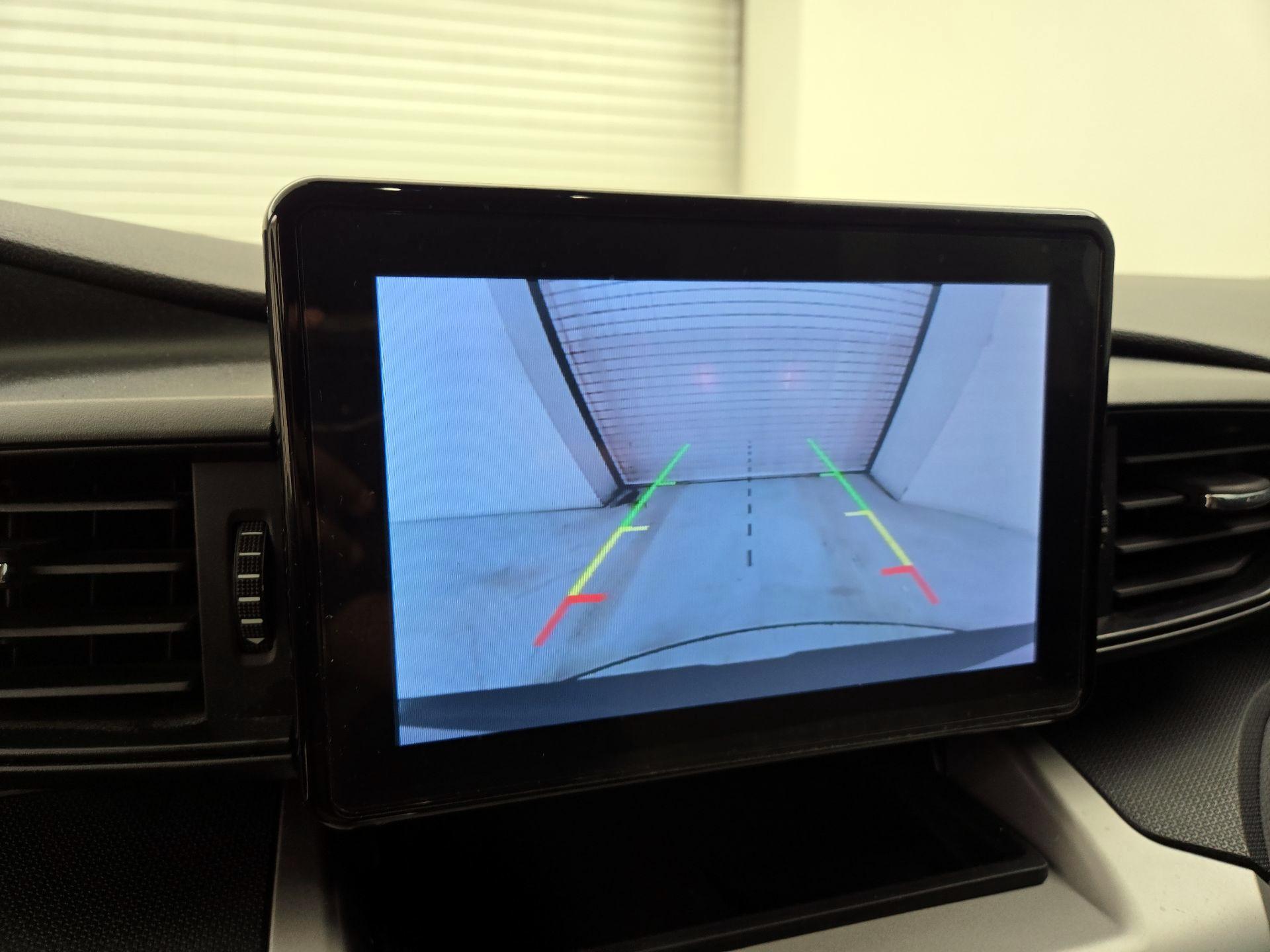 Thumbnail: 2021 Ford Explorer - 14