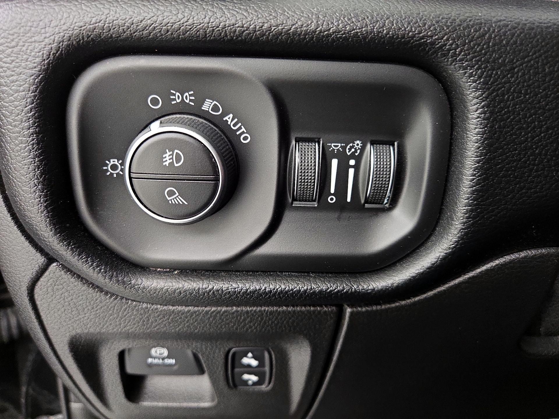 Thumbnail: 2020 RAM 1500 - 11