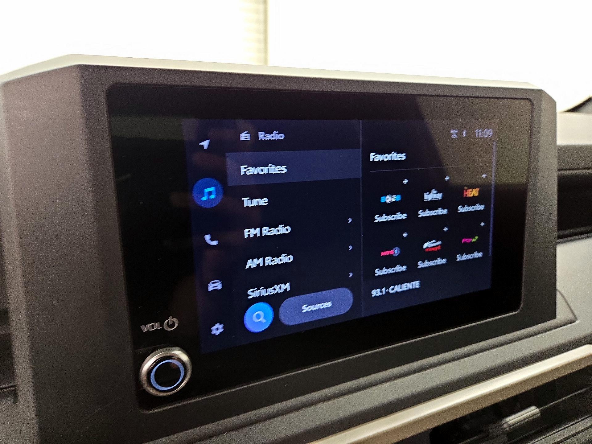 Thumbnail: 2024 Toyota Tacoma - 15