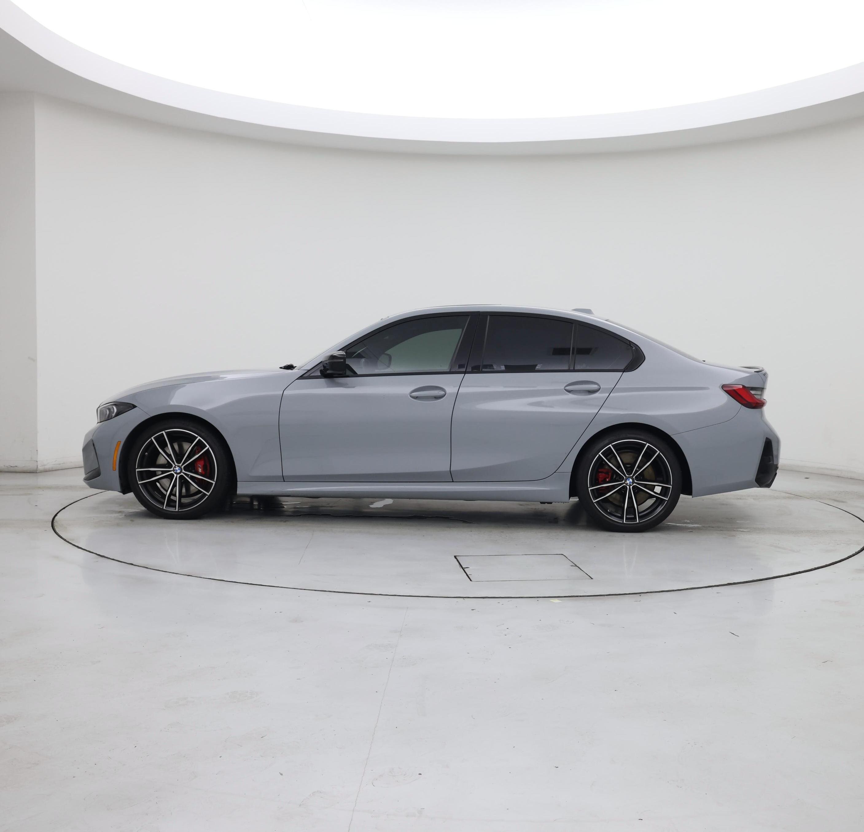 Thumbnail: 2024 BMW 3 Series - 3