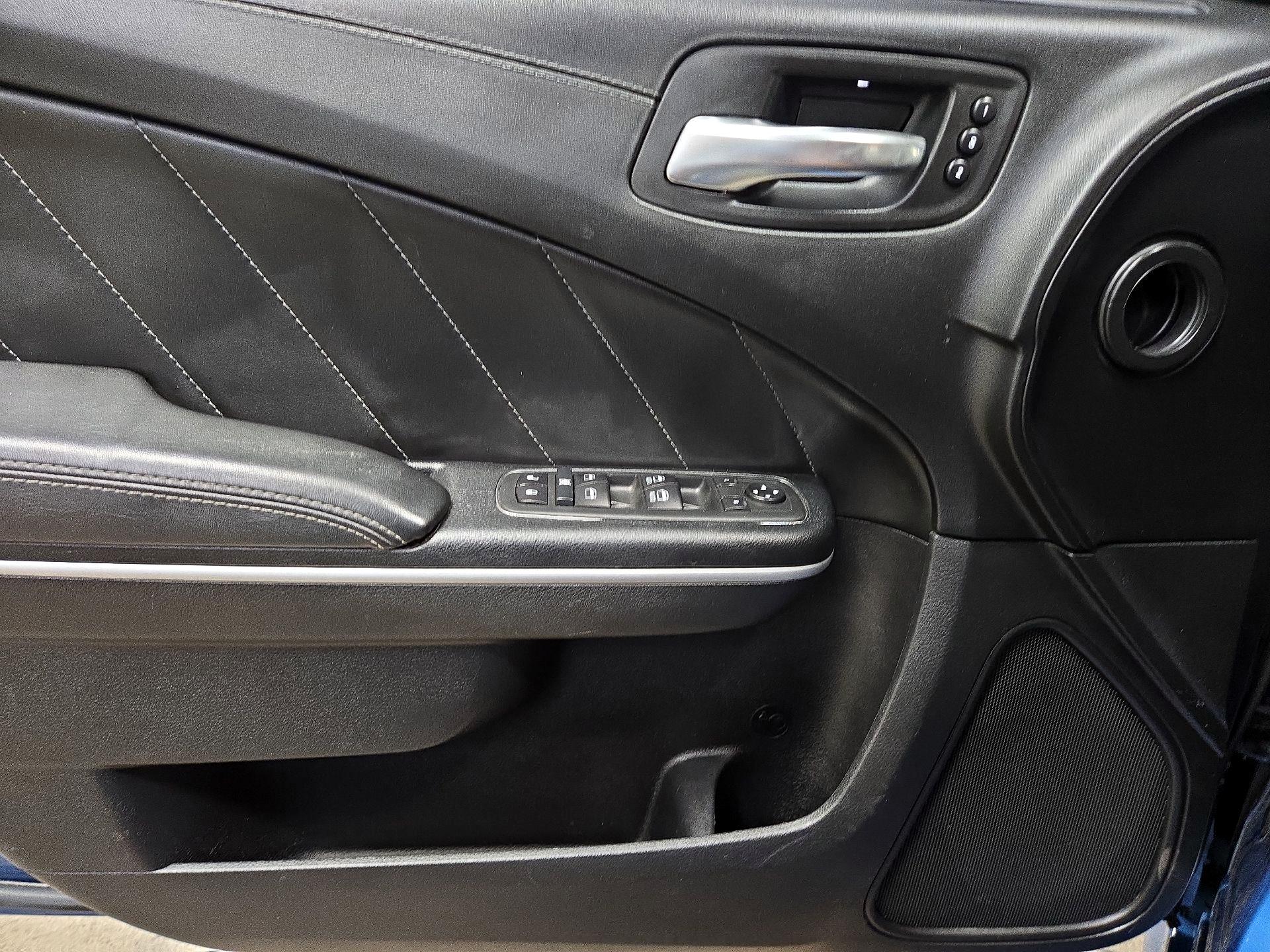 Thumbnail: 2020 Dodge Charger - 12