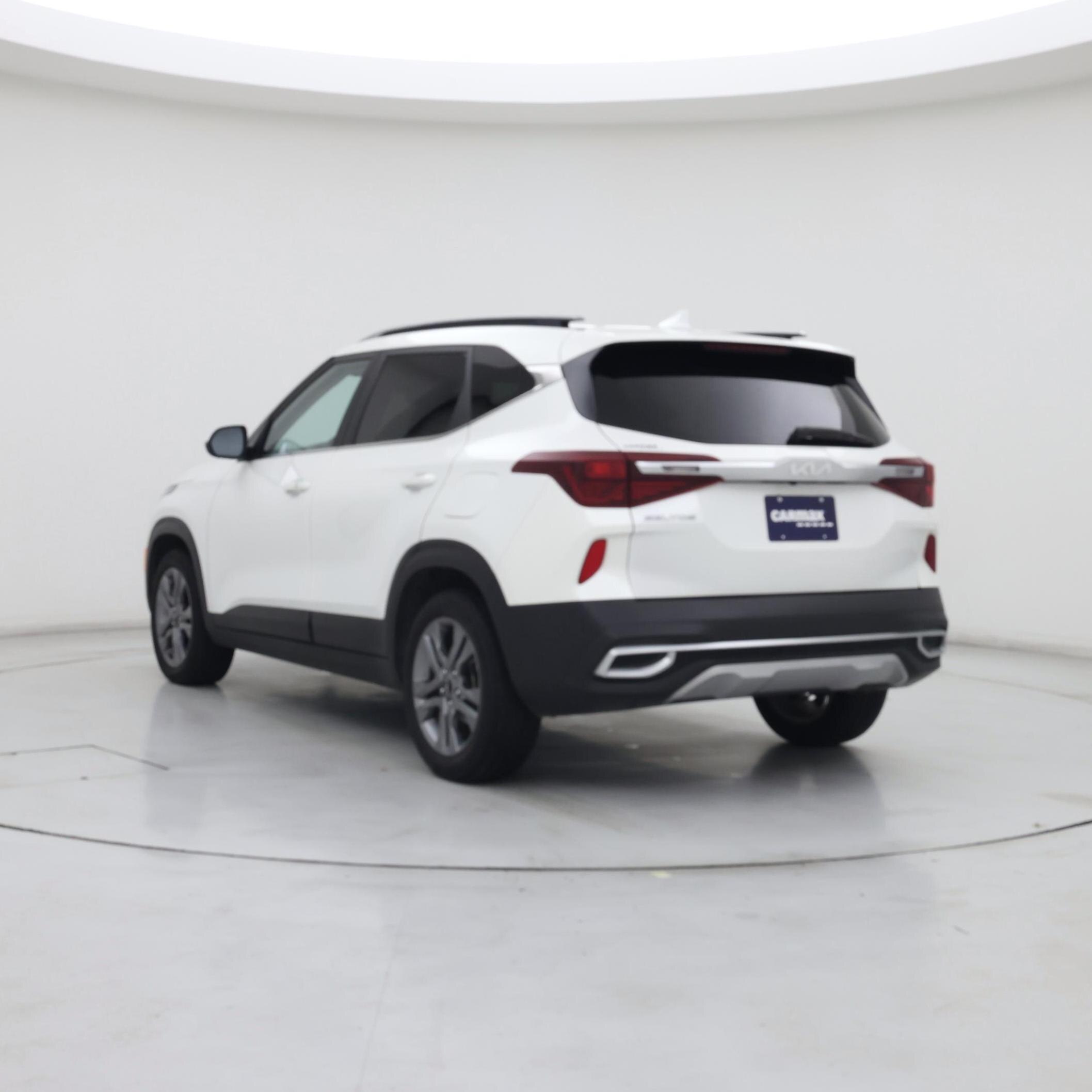 Thumbnail: 2023 Kia Seltos - 2