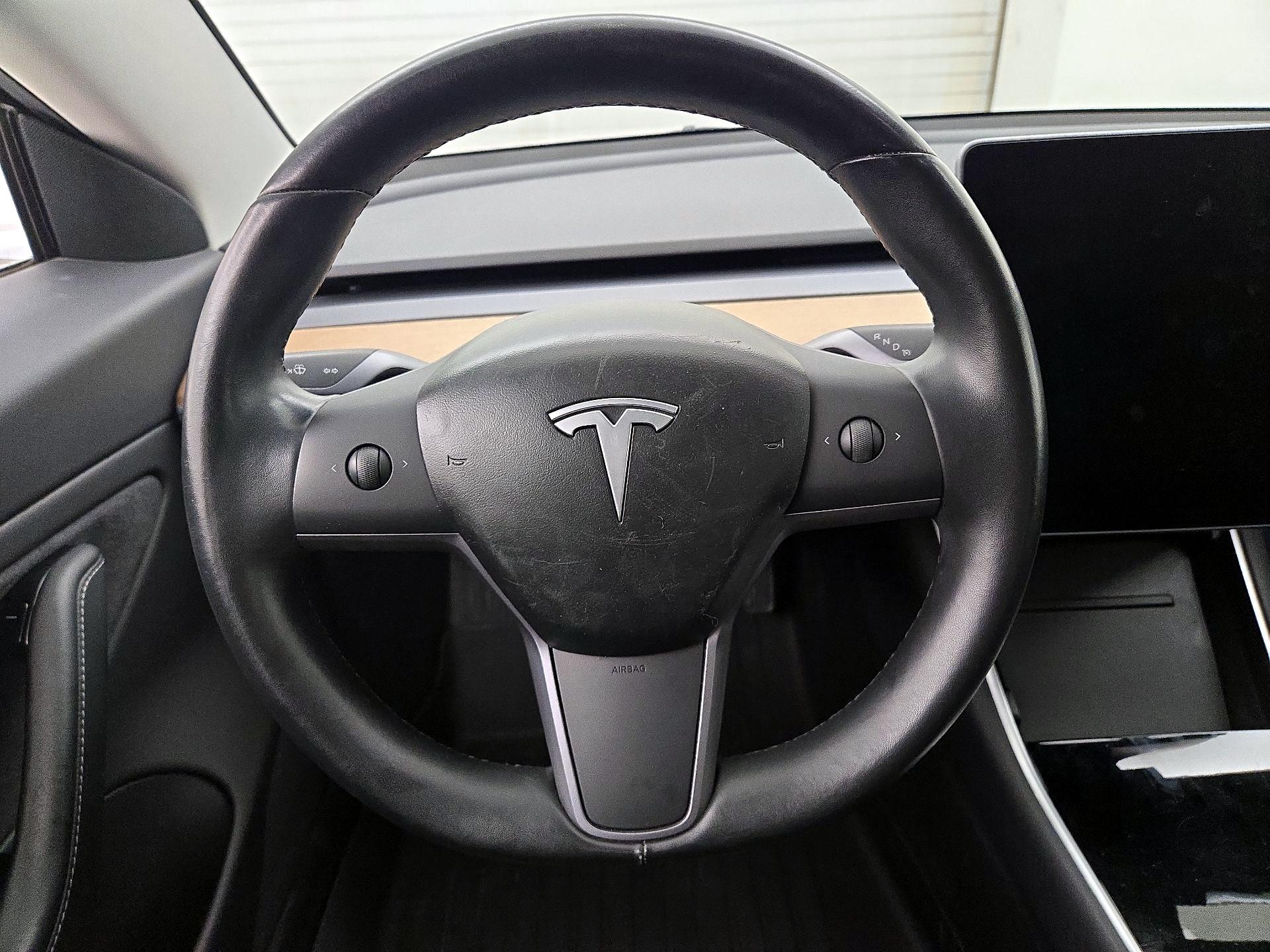 Thumbnail: 2019 Tesla Model 3 - 10