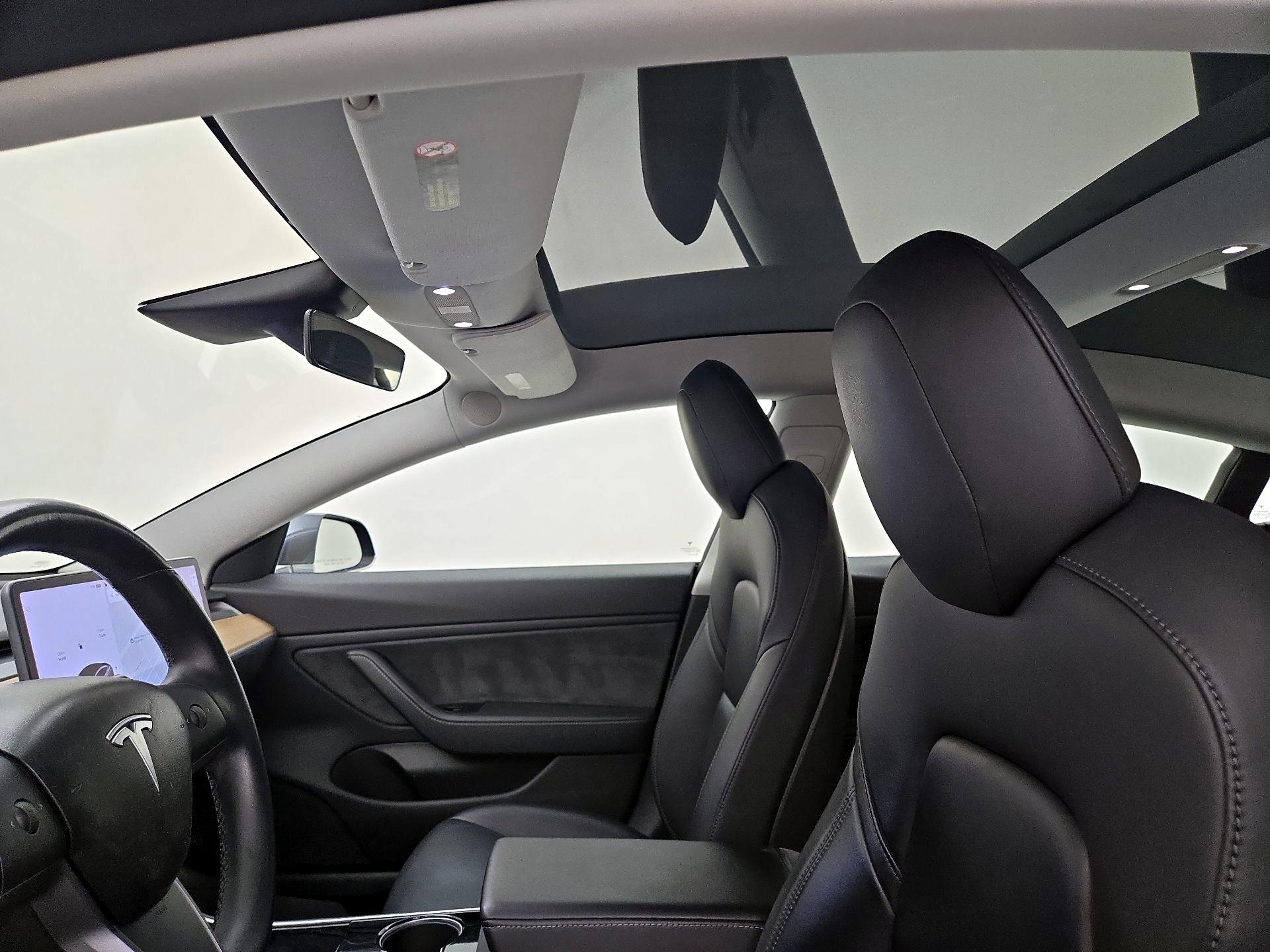 Thumbnail: 2019 Tesla Model 3 - 18