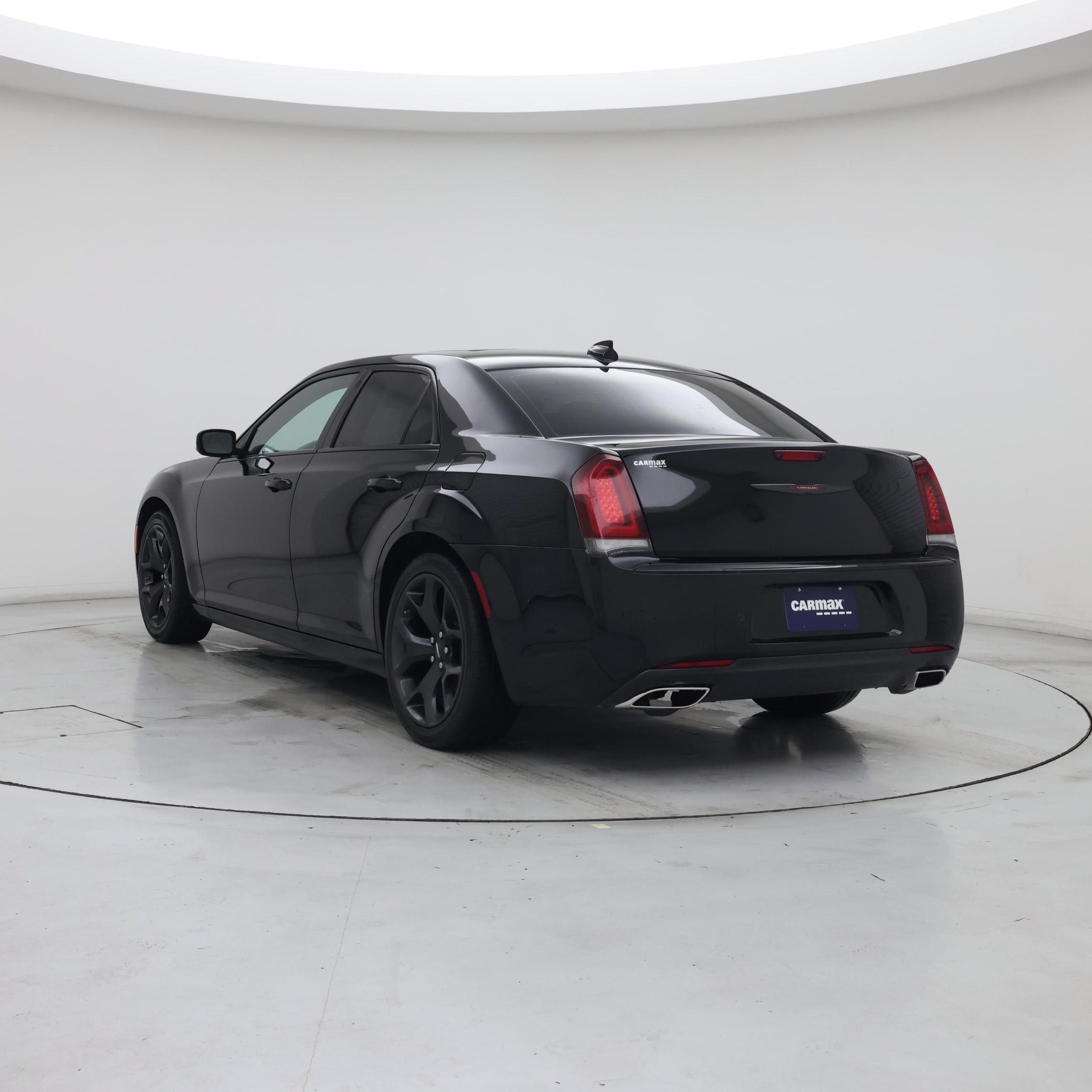 Thumbnail: 2022 Chrysler 300 - 2