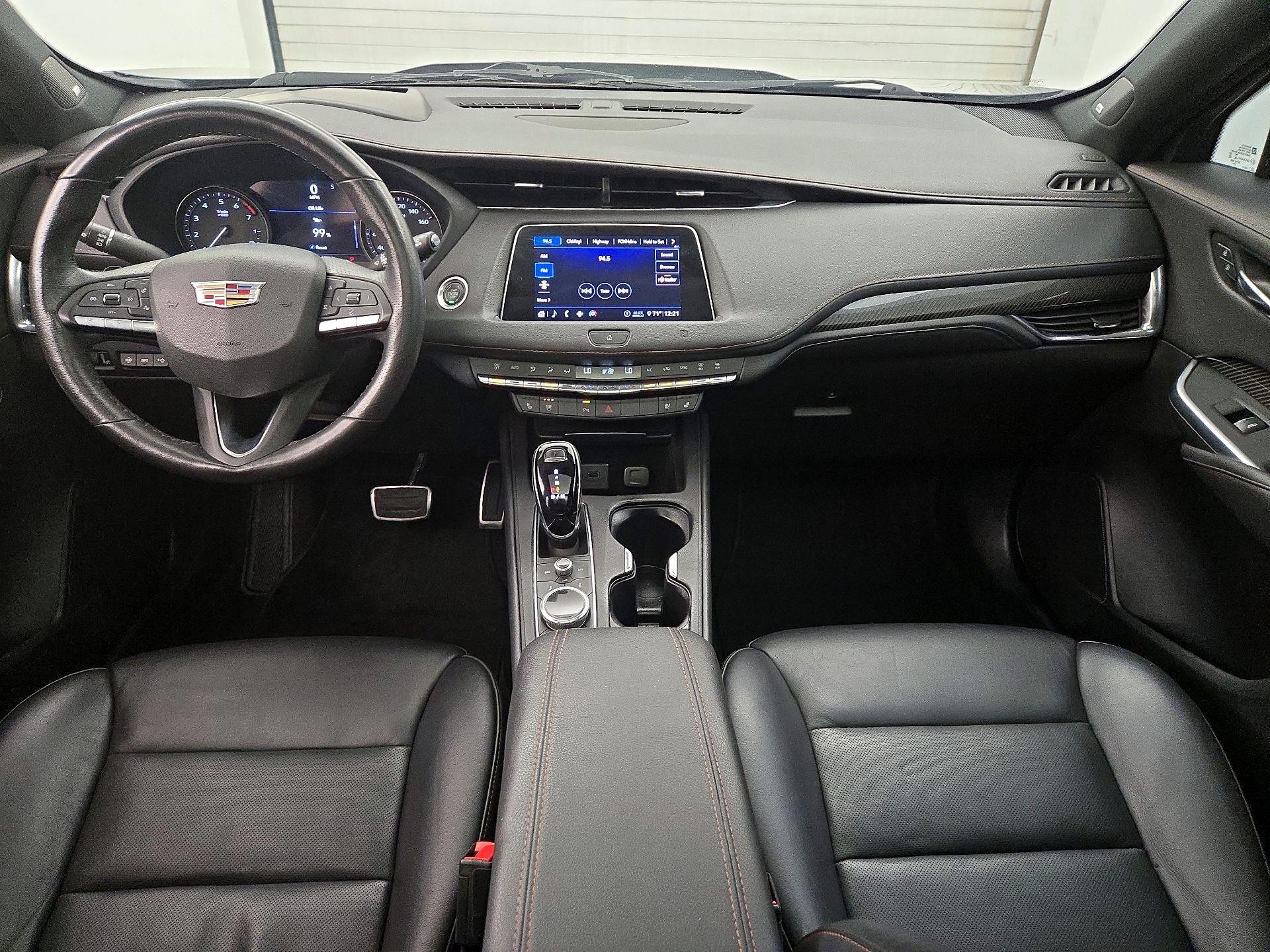 Thumbnail: 2020 Cadillac XT4 - 9