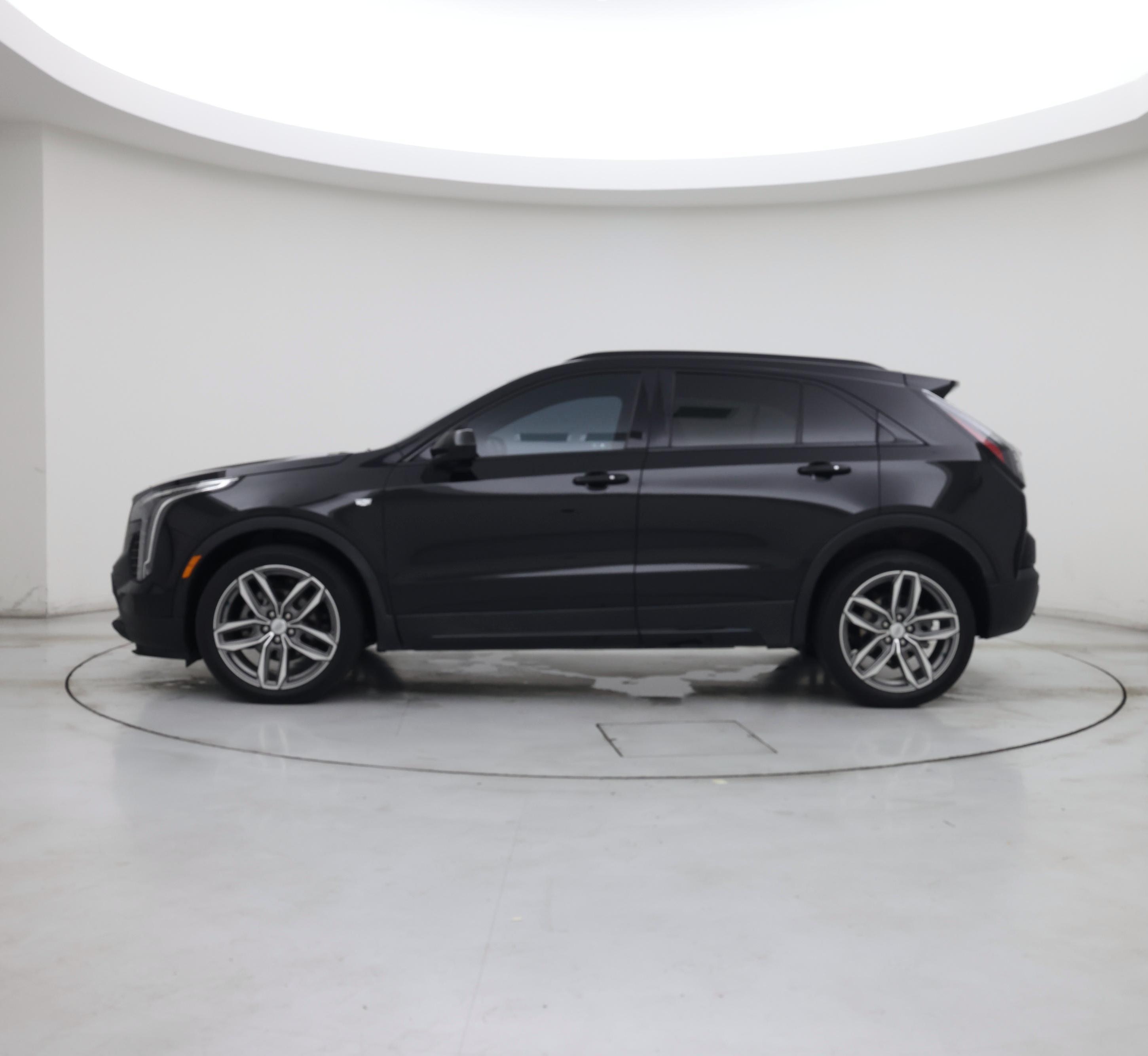 Thumbnail: 2020 Cadillac XT4 - 3